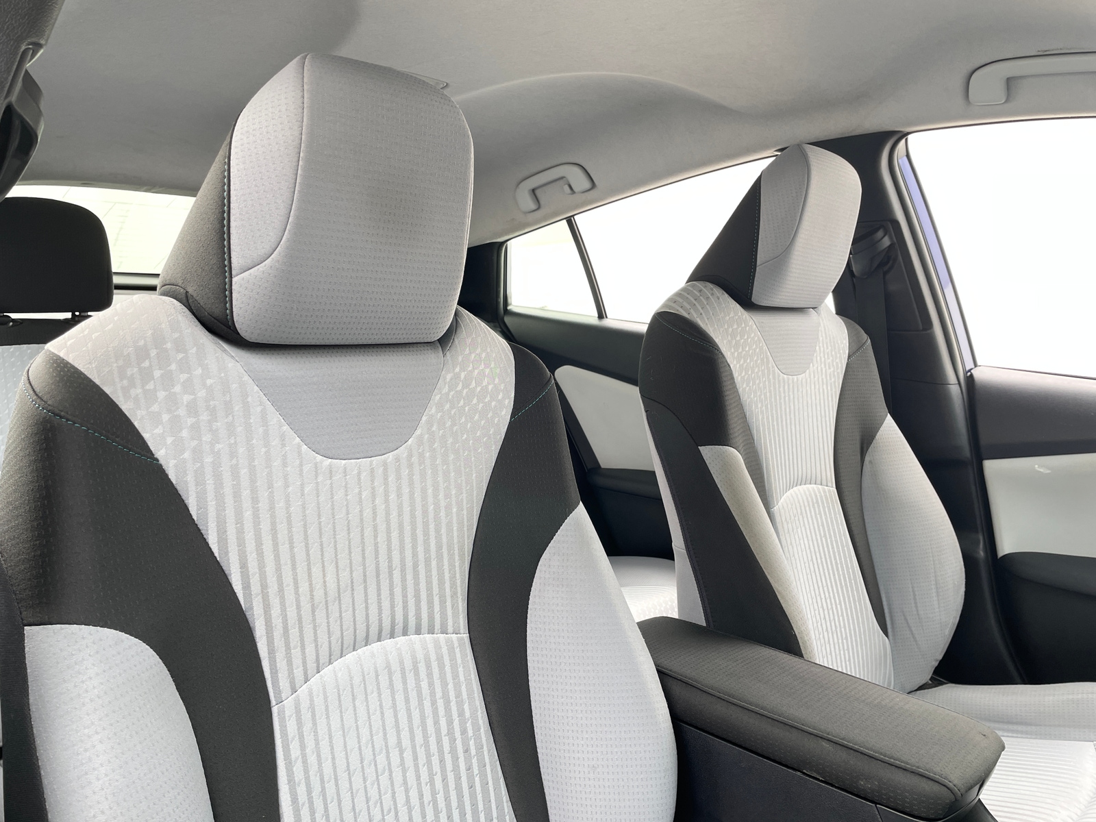 Thumbnail: 2016 Toyota Prius - 2