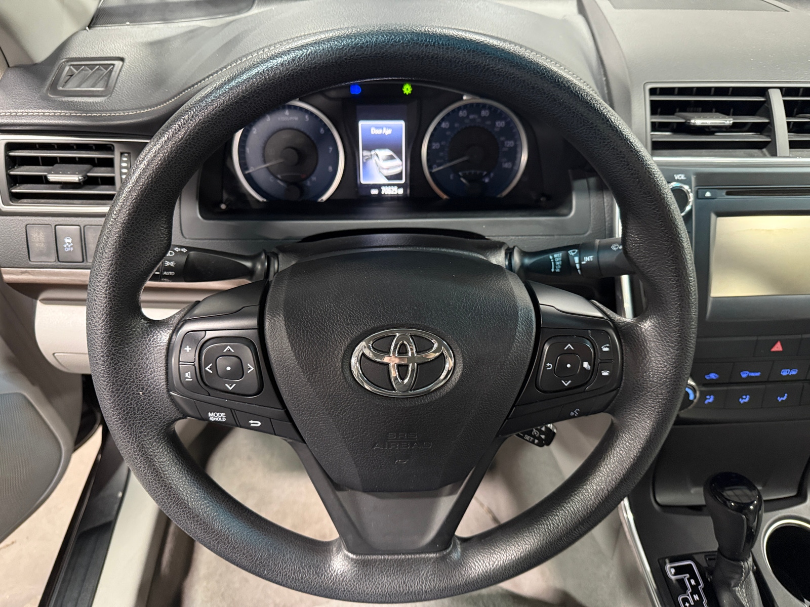 Thumbnail: 2016 Toyota Camry - 5