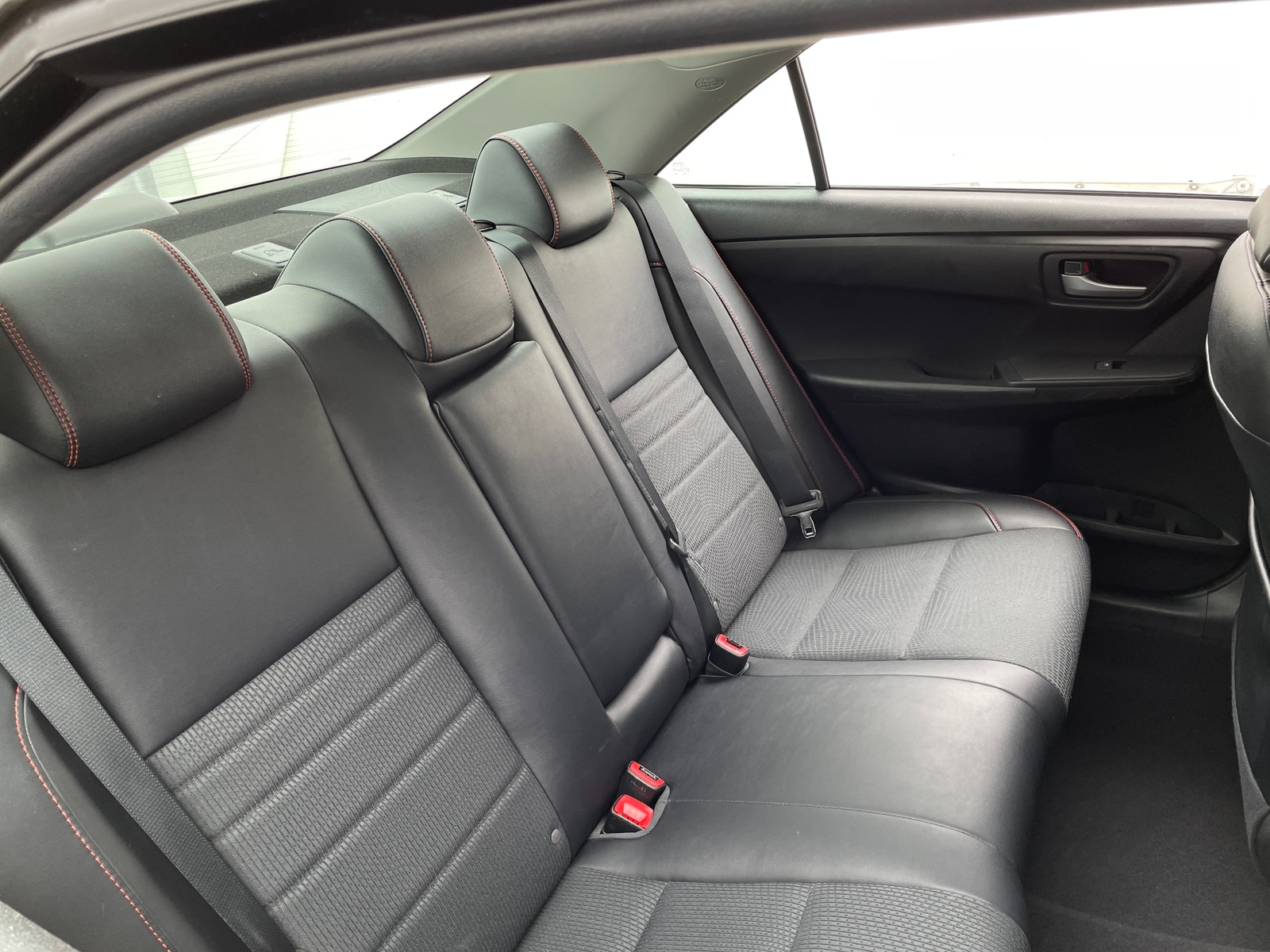 Thumbnail: 2016 Toyota Camry - 6