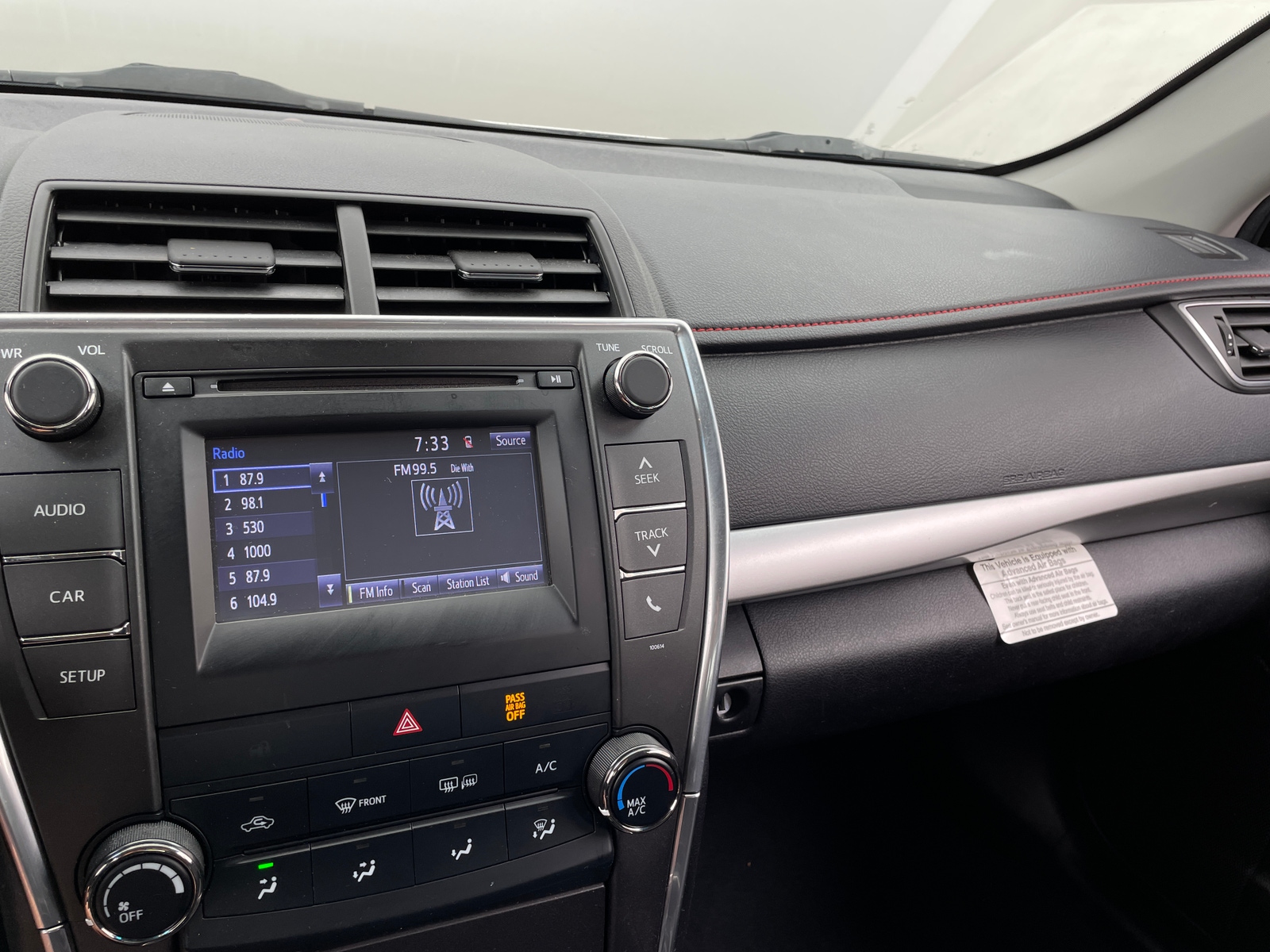 Thumbnail: 2016 Toyota Camry - 4