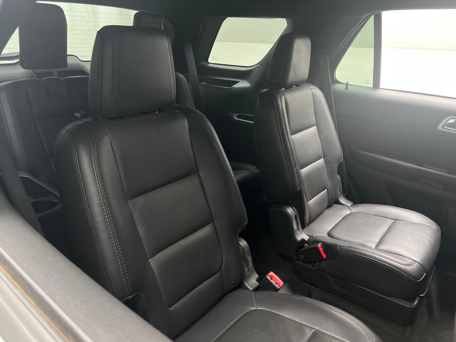 Thumbnail: 2015 Ford Explorer - 5