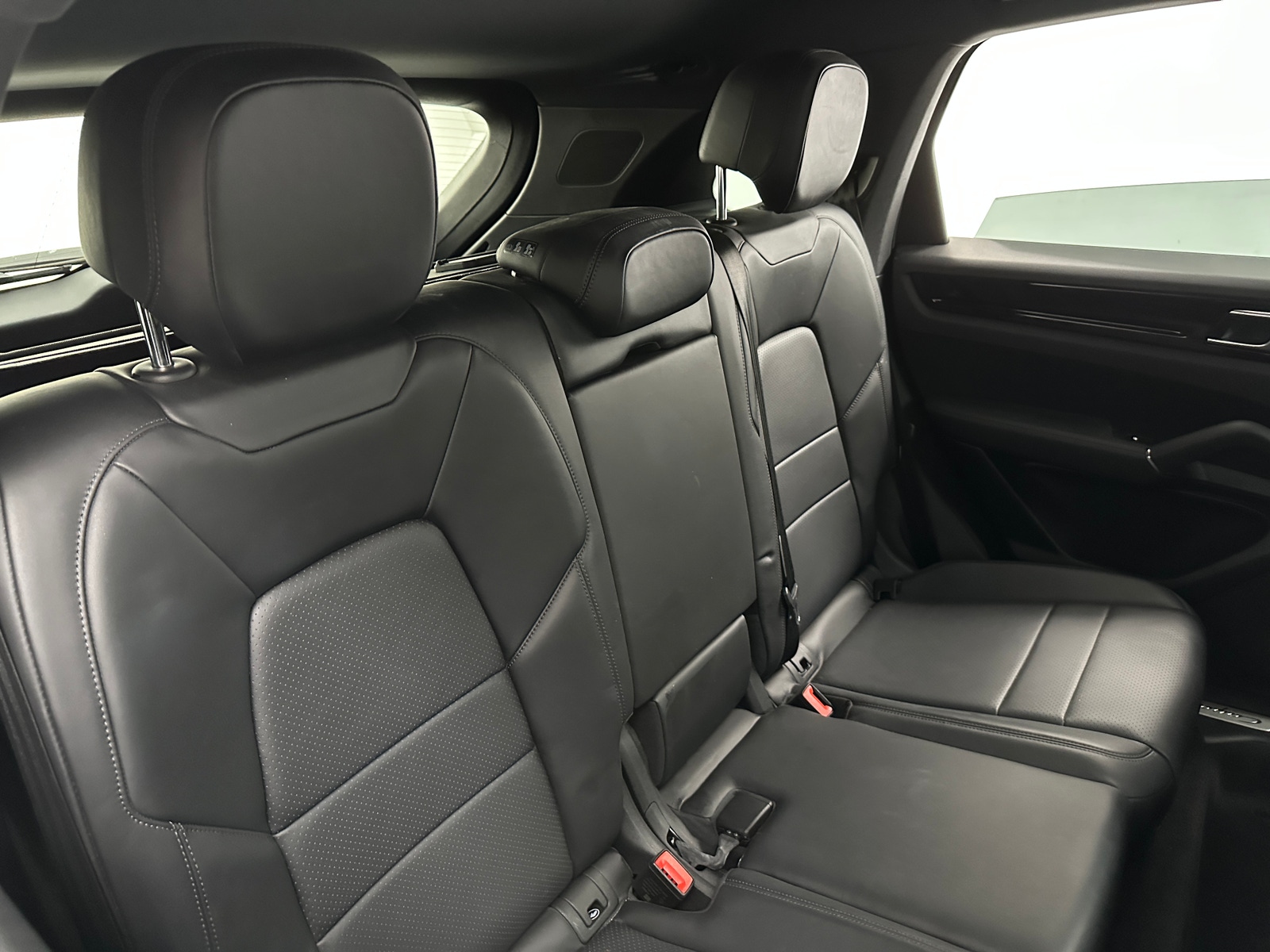 Thumbnail: 2019 Porsche Cayenne - 5