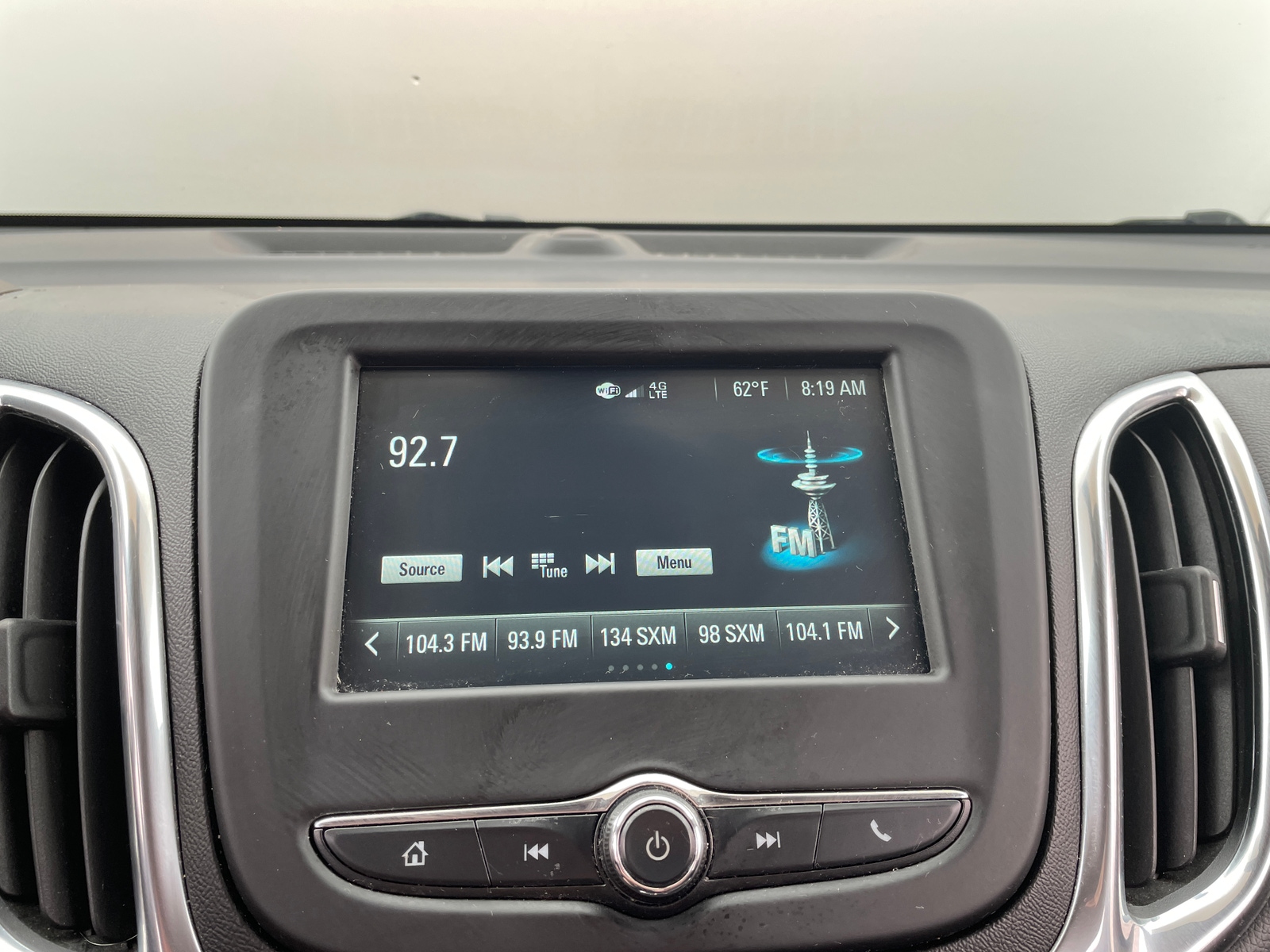 Thumbnail: 2018 Chevrolet Equinox - 4