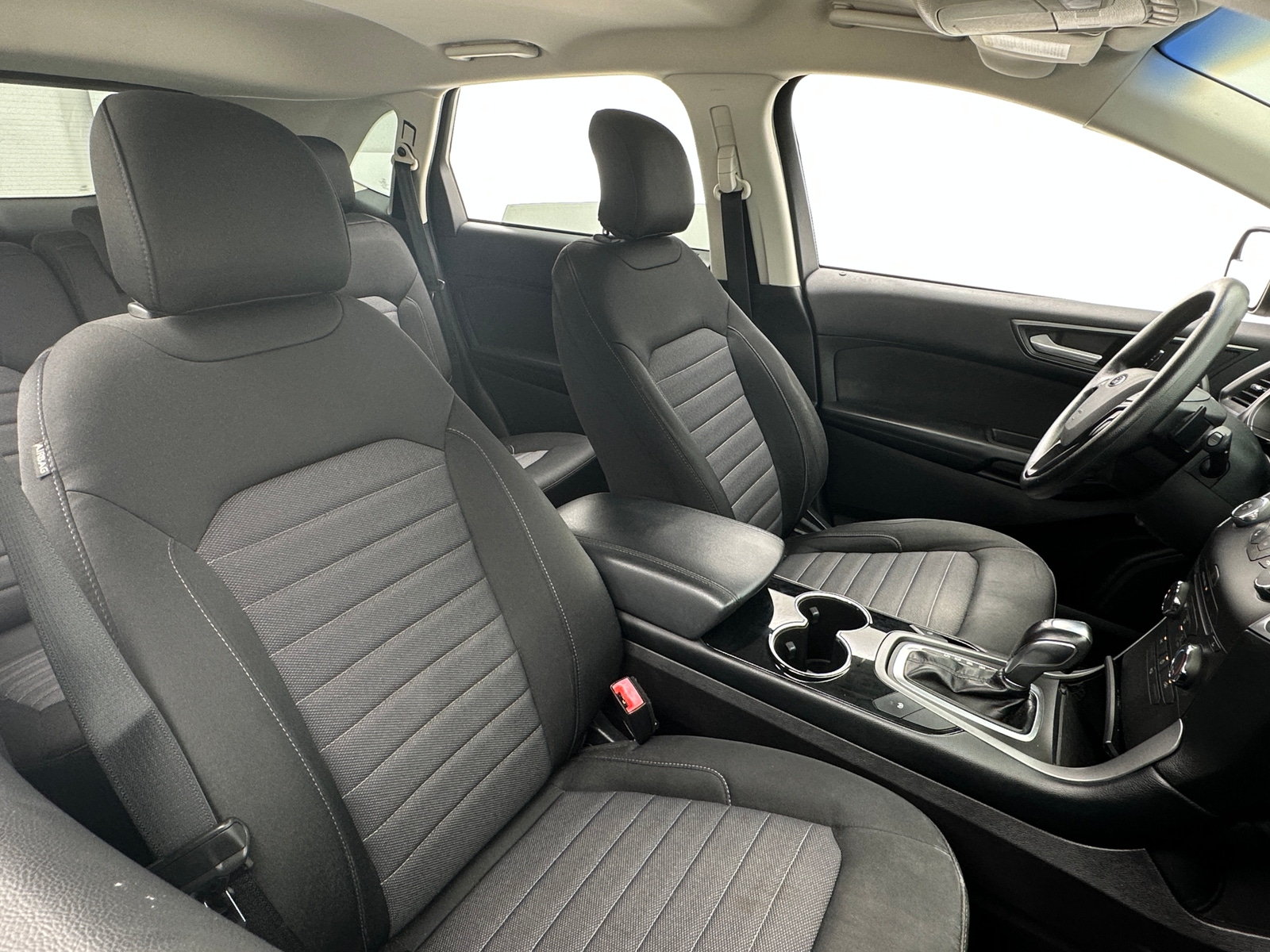 Thumbnail: 2016 Ford Edge - 2