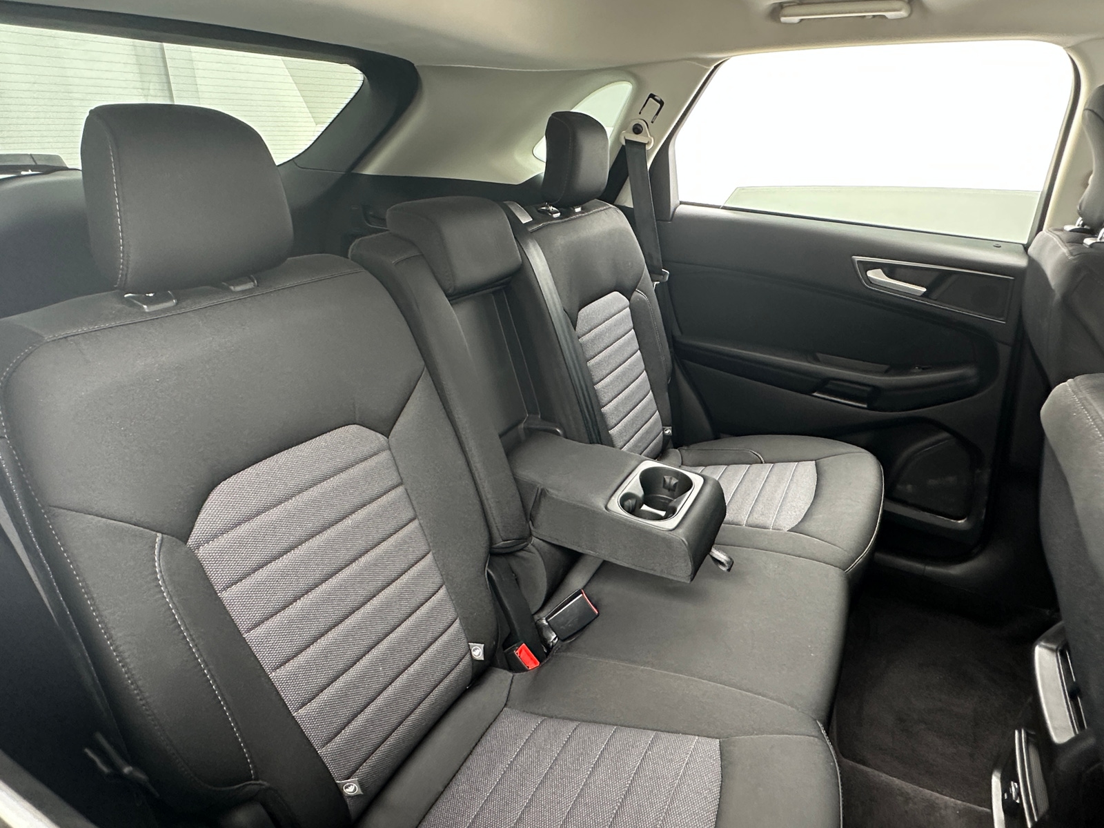 Thumbnail: 2016 Ford Edge - 6