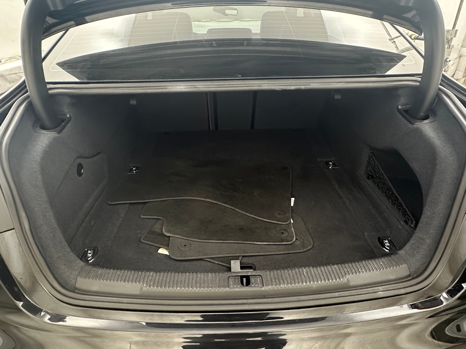 Thumbnail: 2013 Audi A6 - 6
