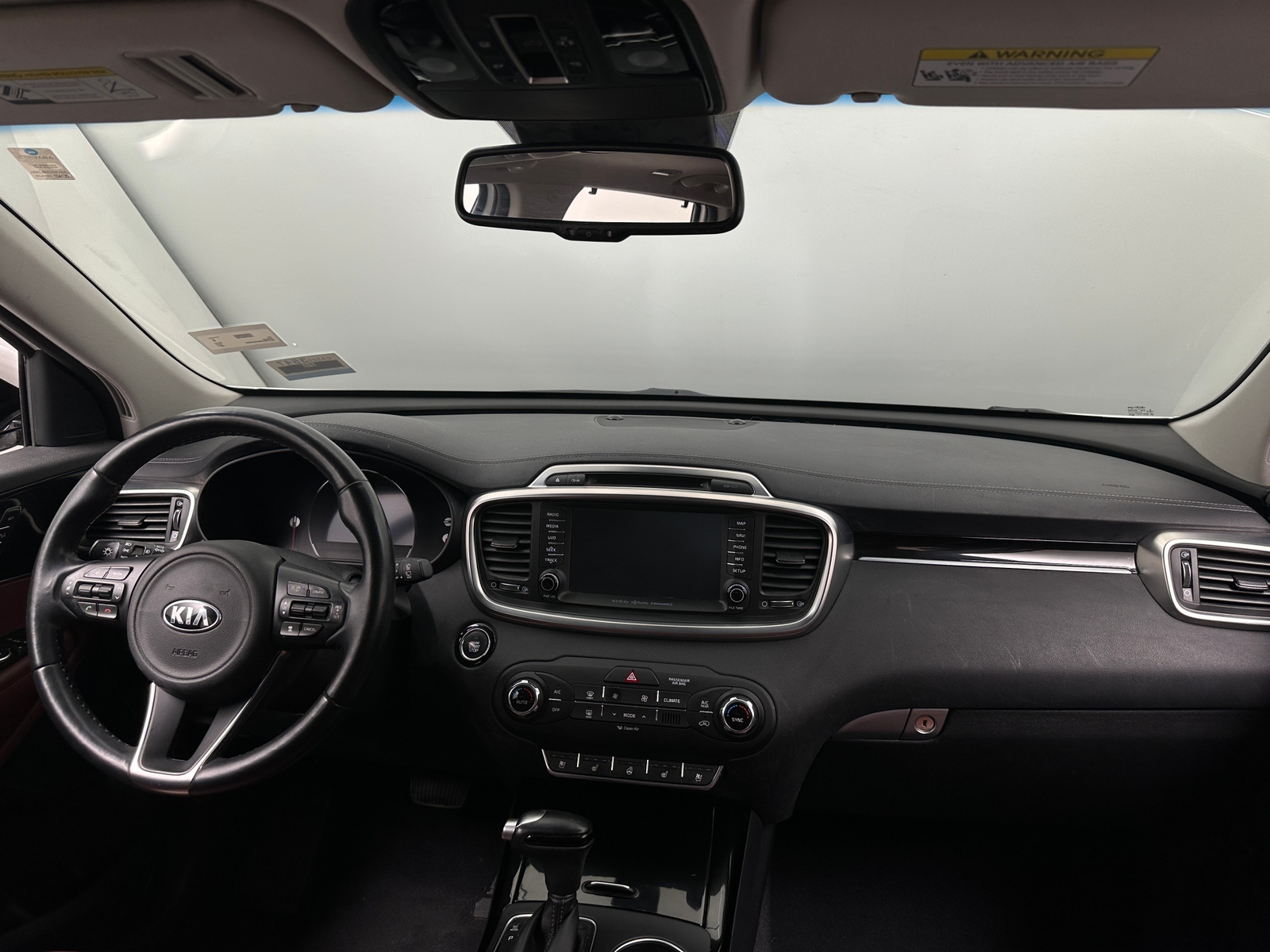 Thumbnail: 2017 Kia Sorento - 2
