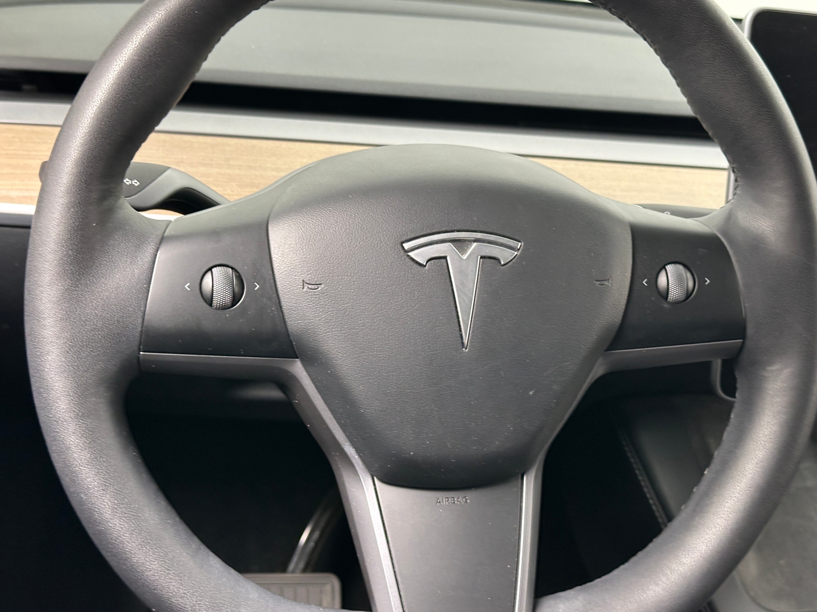 Thumbnail: 2022 Tesla Model Y - 4