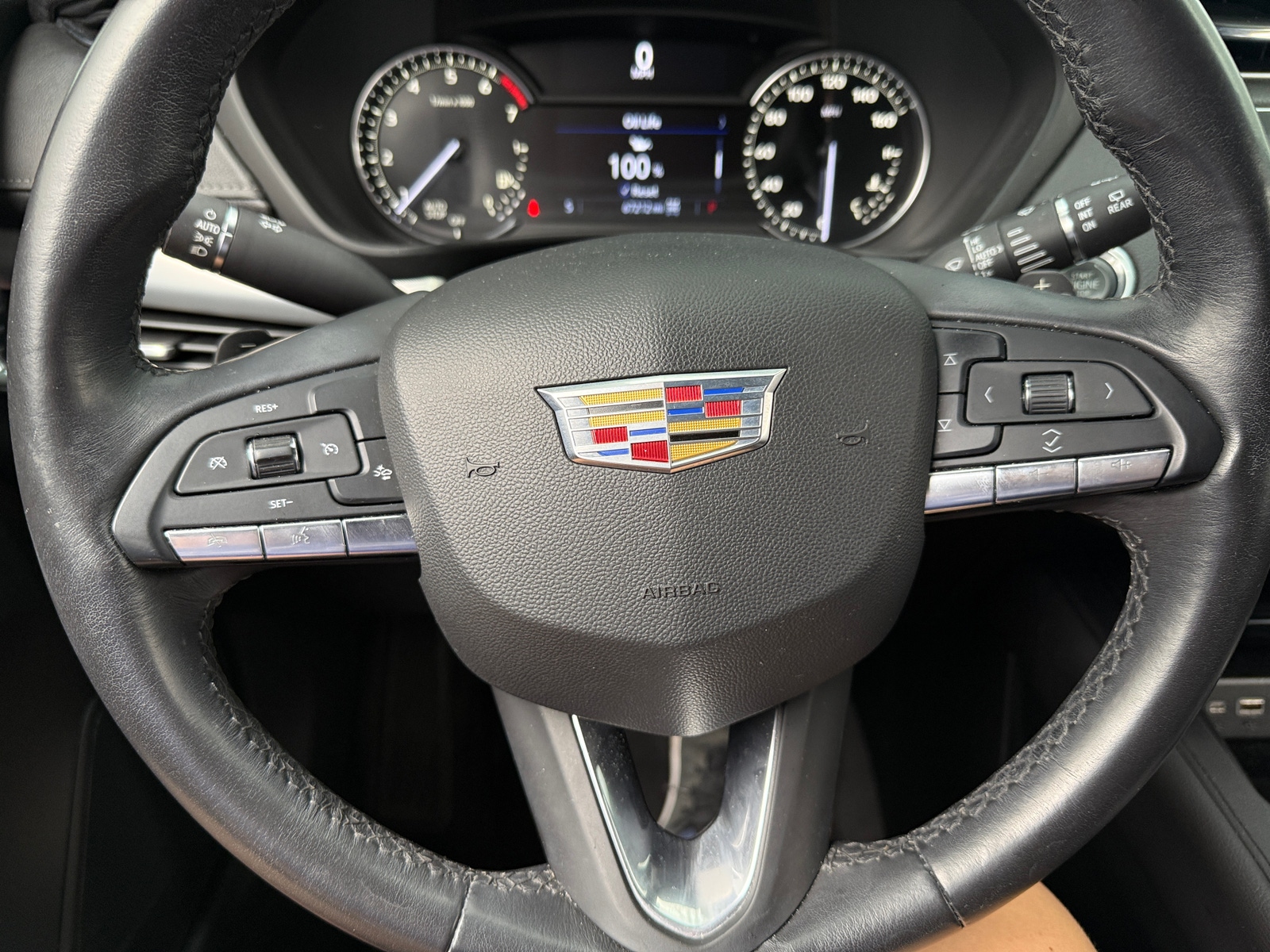 Thumbnail: 2020 Cadillac XT4 - 4