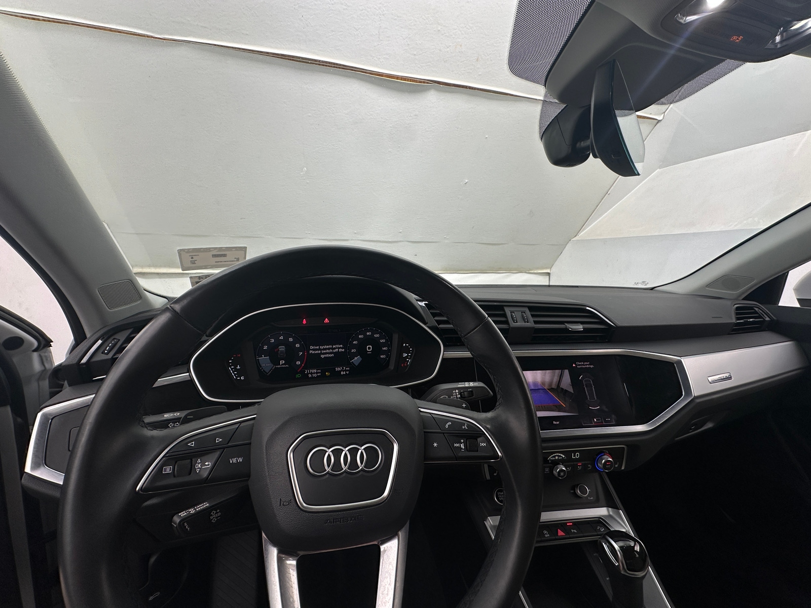 Thumbnail: 2021 Audi Q3 - 2
