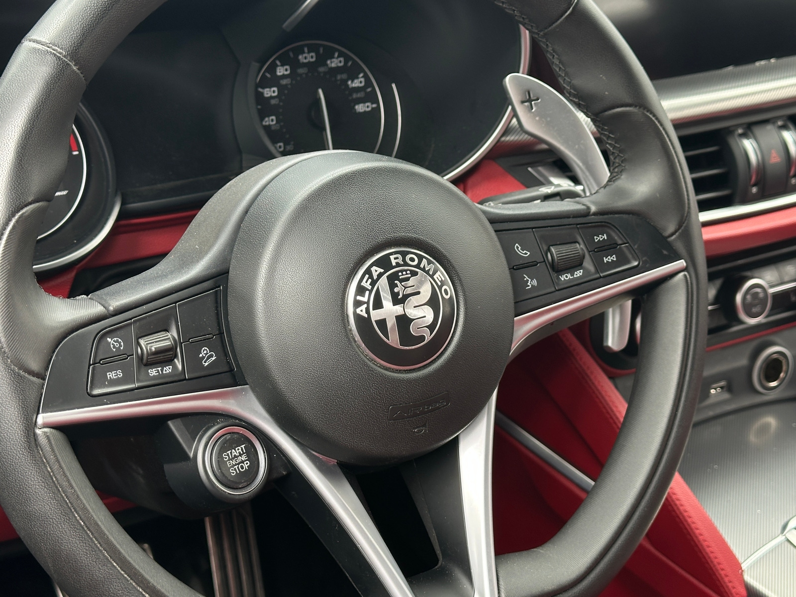 Thumbnail: 2019 Alfa Romeo Stelvio - 4
