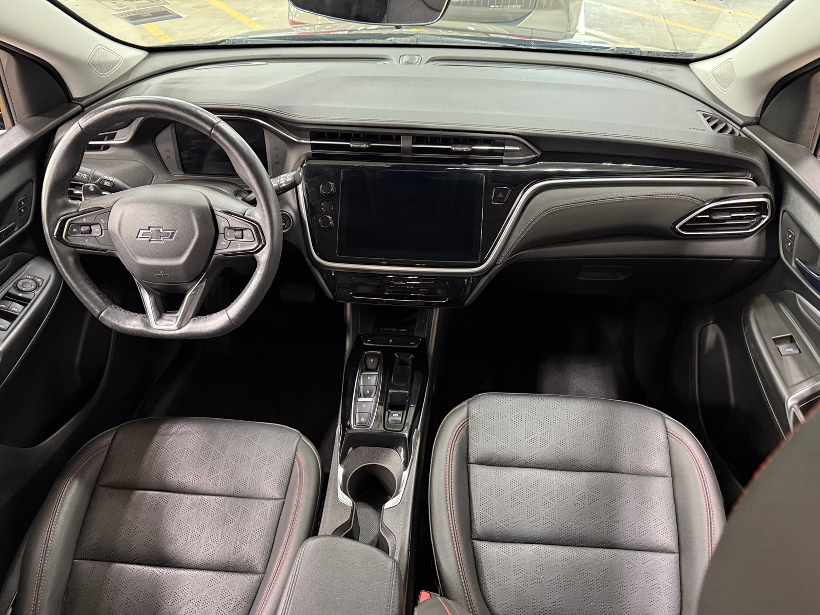 Thumbnail: 2023 Chevrolet Bolt EUV - 2