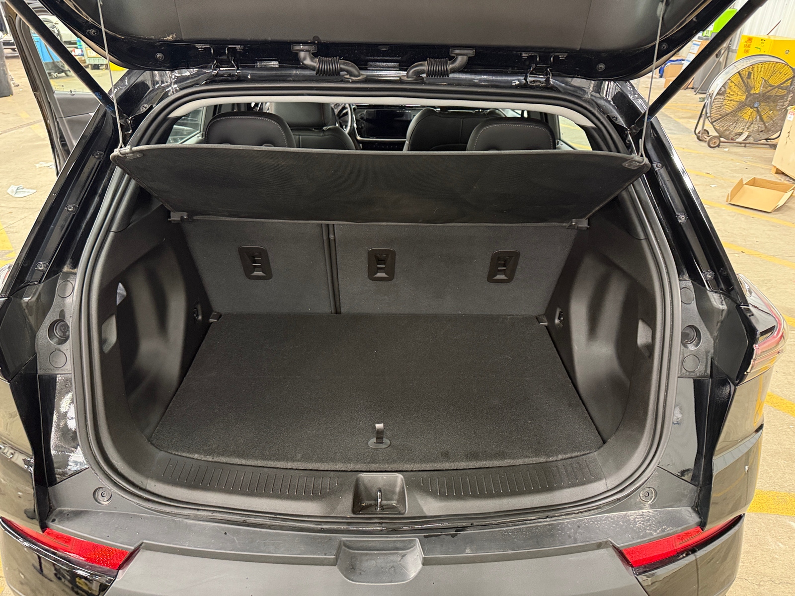 Thumbnail: 2023 Chevrolet Bolt EUV - 6