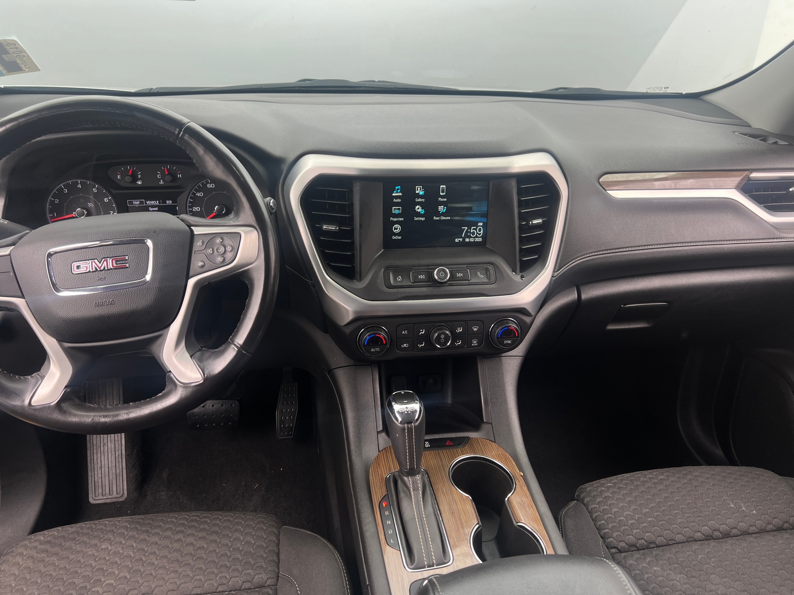 Thumbnail: 2018 GMC Acadia - 3