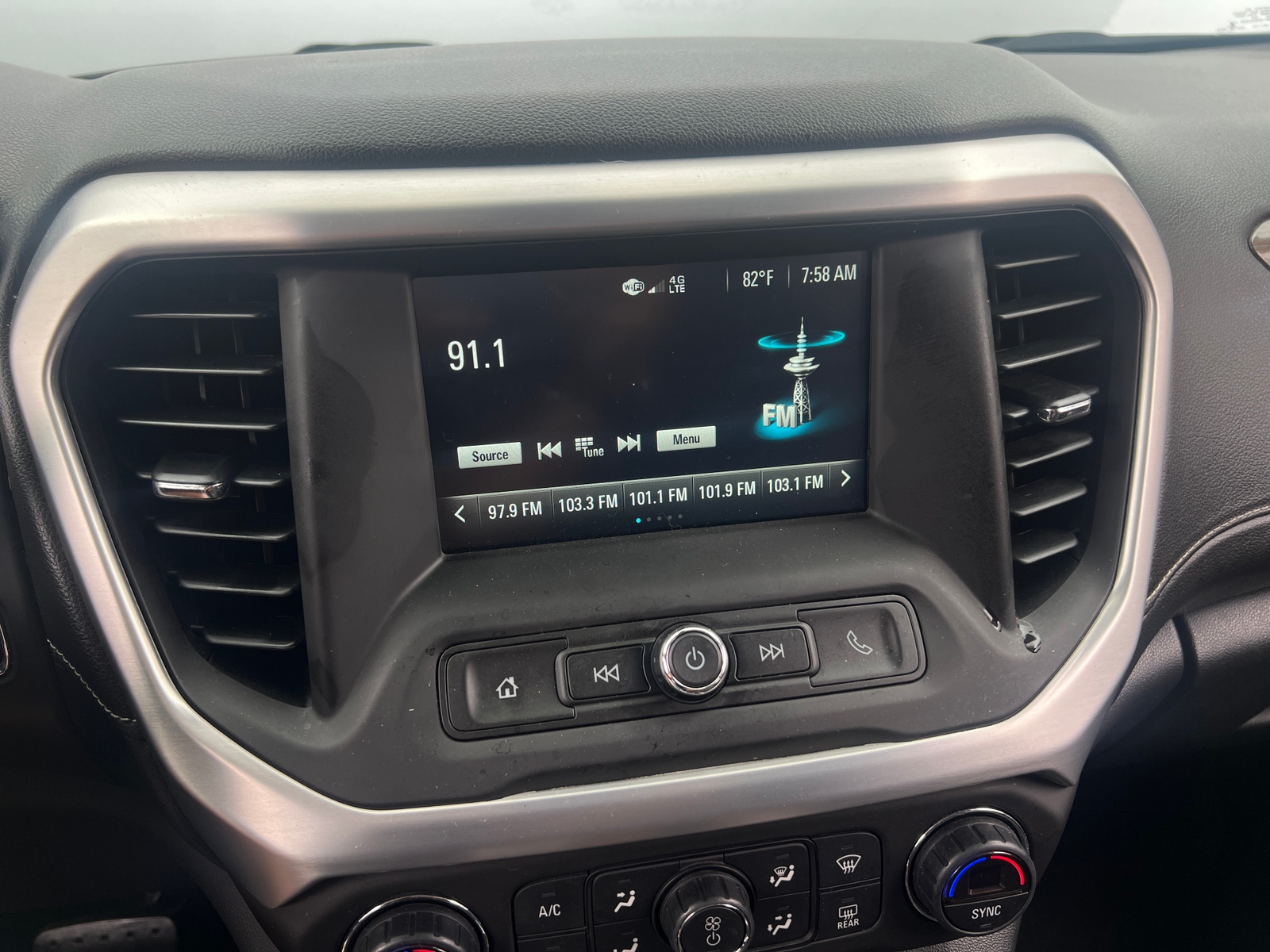 Thumbnail: 2018 GMC Acadia - 4