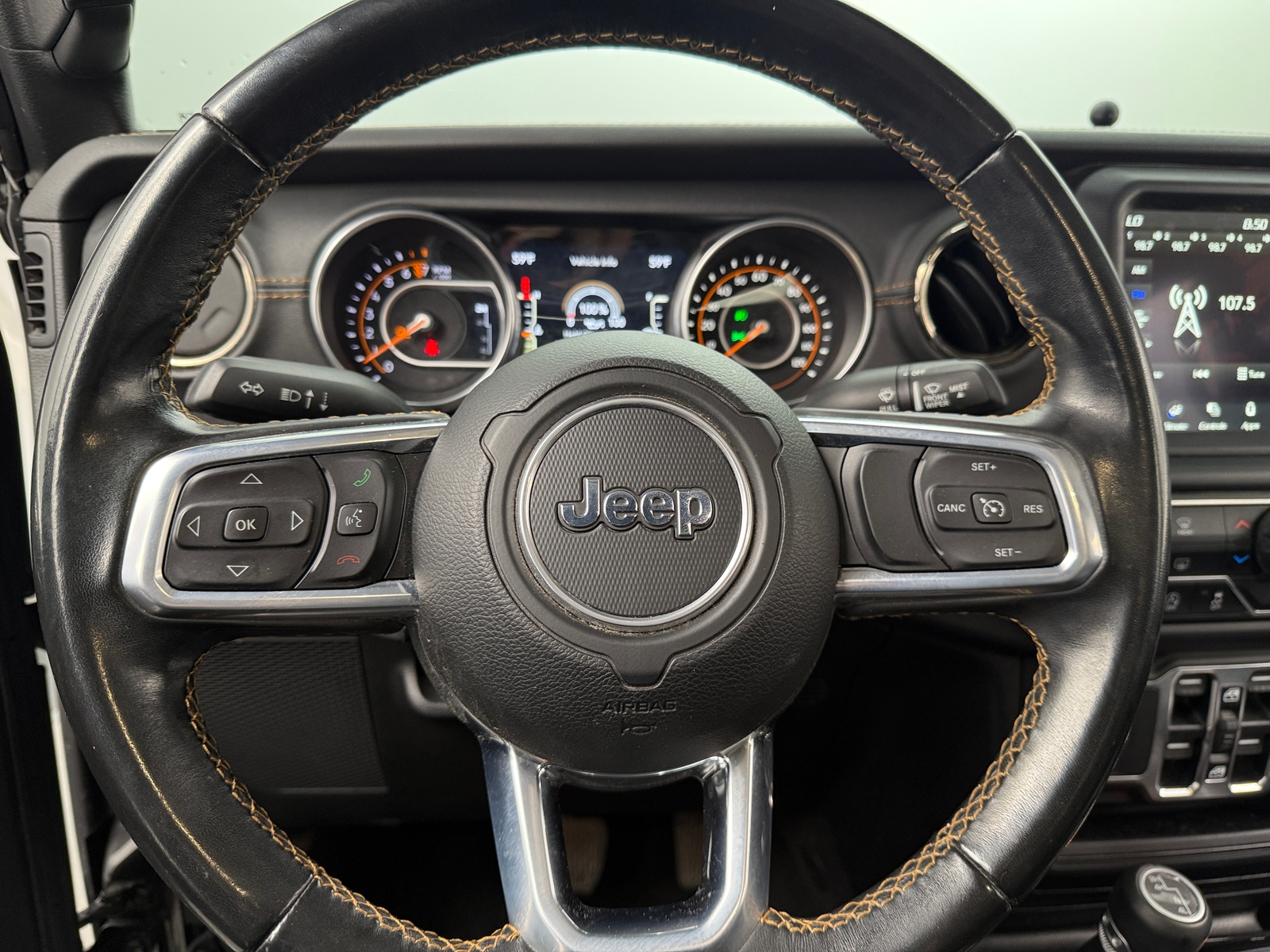 Thumbnail: 2021 Jeep Gladiator - 4