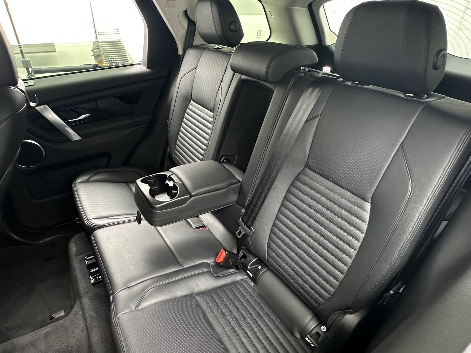 Thumbnail: 2020 Land Rover Discovery Sport - 5