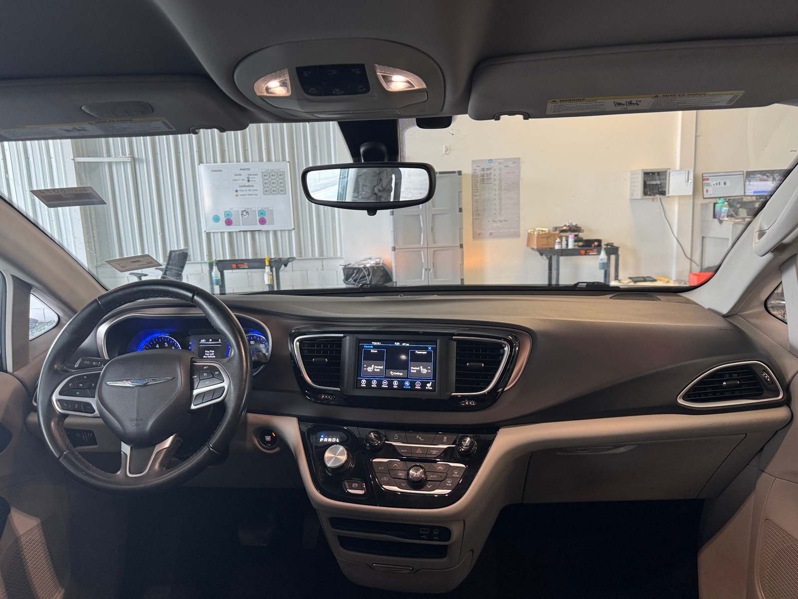 Thumbnail: 2018 Chrysler Pacifica - 2