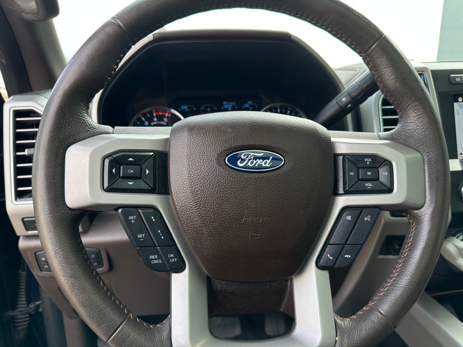 Thumbnail: 2019 Ford Econoline - 4