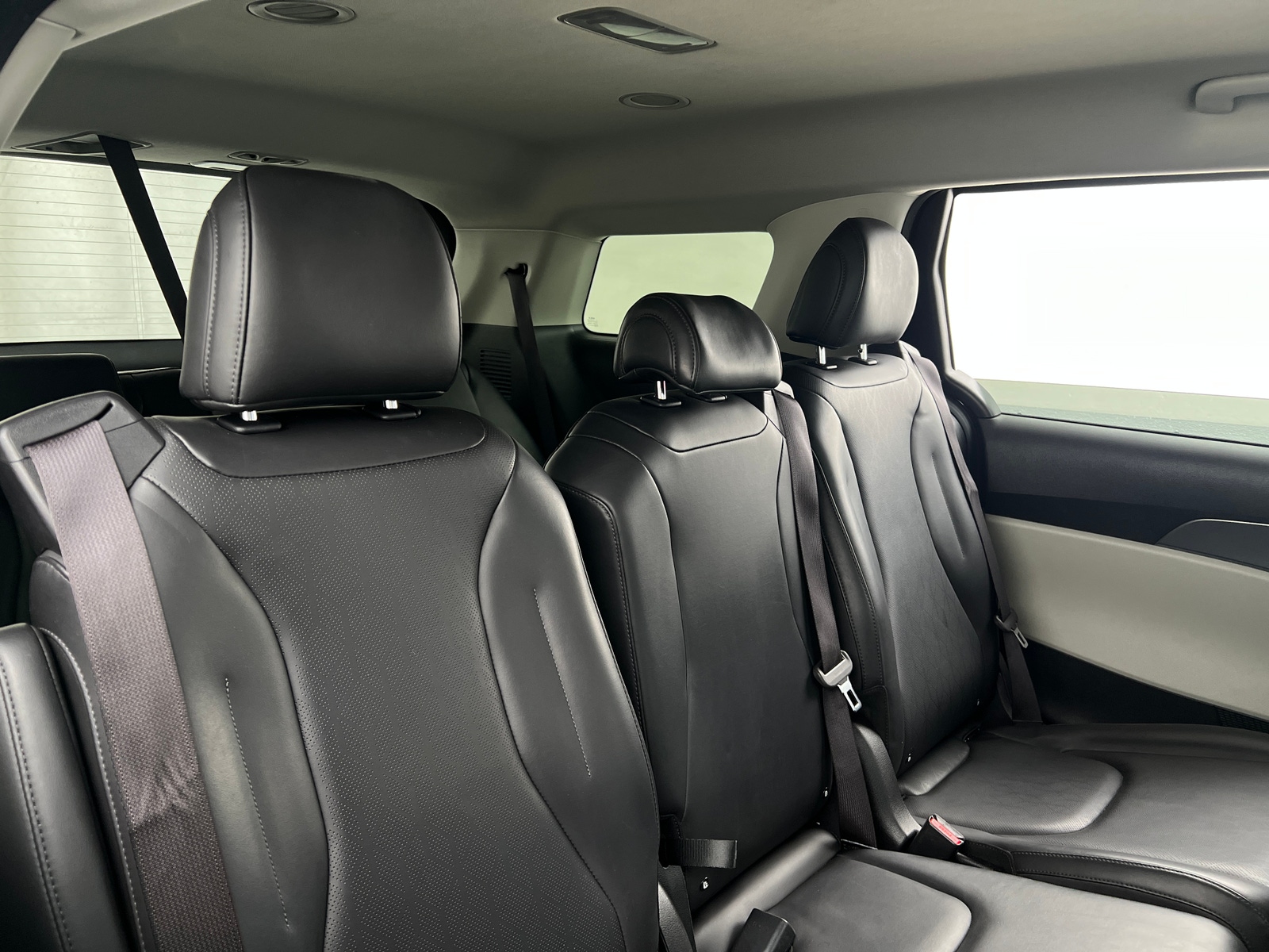 Thumbnail: 2024 Kia Carnival - 5