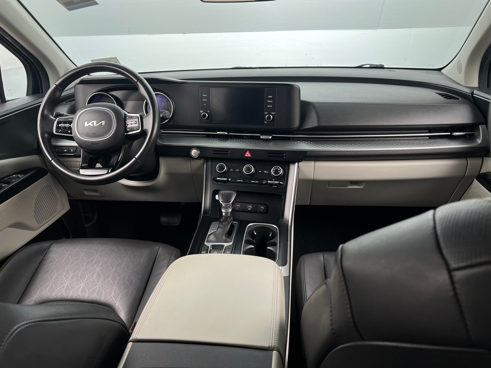 Thumbnail: 2024 Kia Carnival - 2