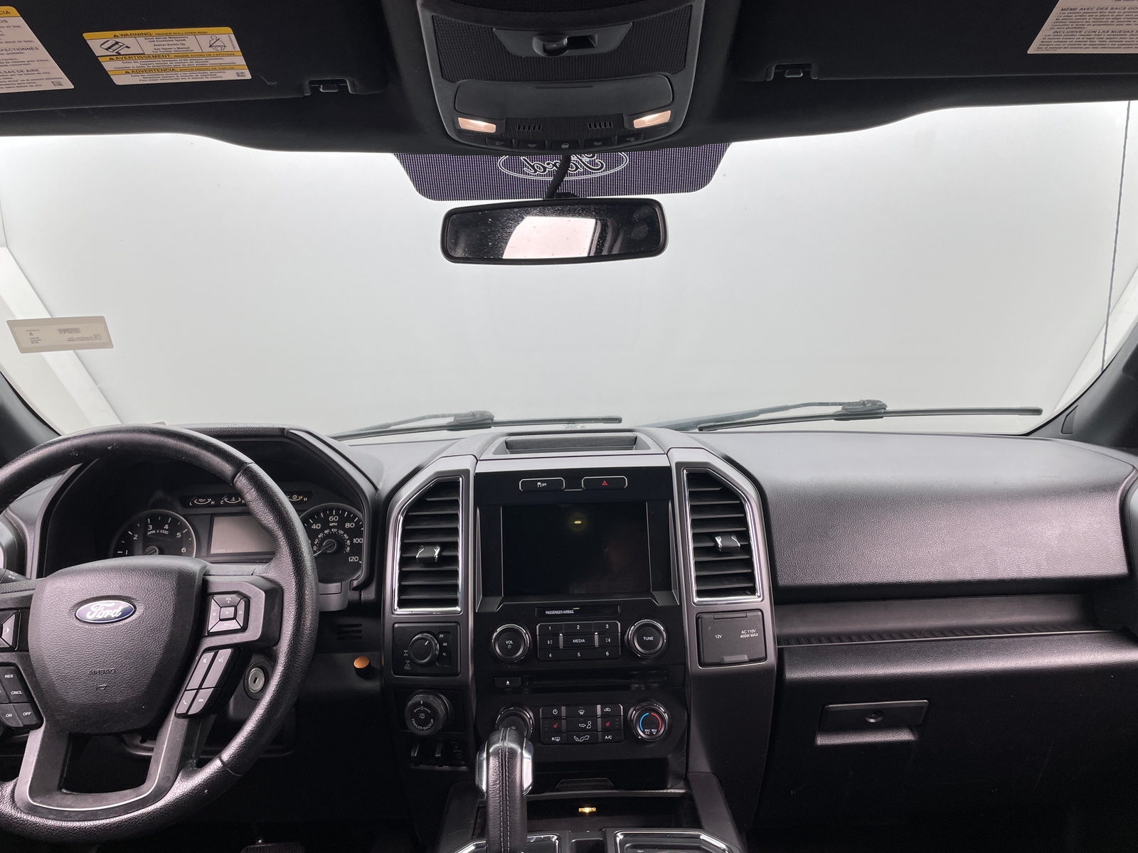 Thumbnail: 2016 Ford Econoline - 3