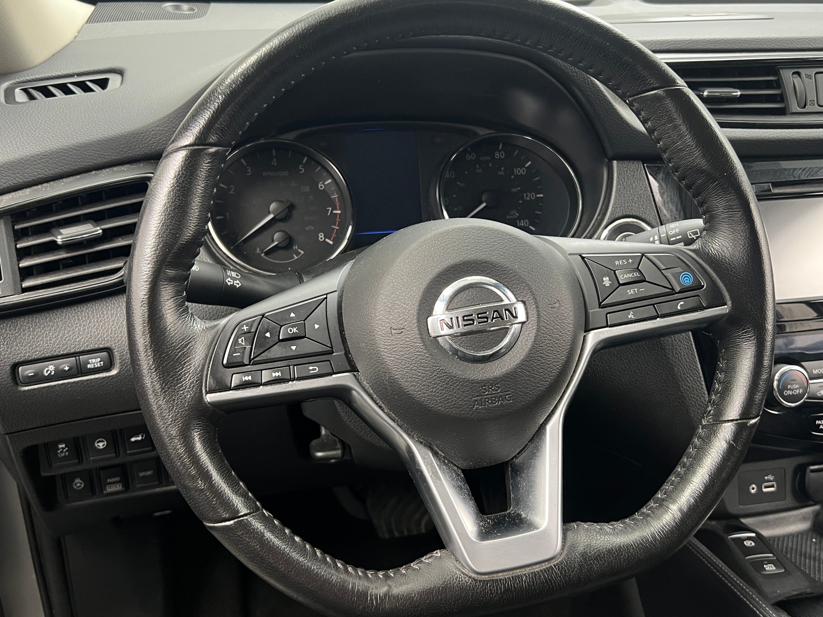 Thumbnail: 2018 Nissan Rogue - 4