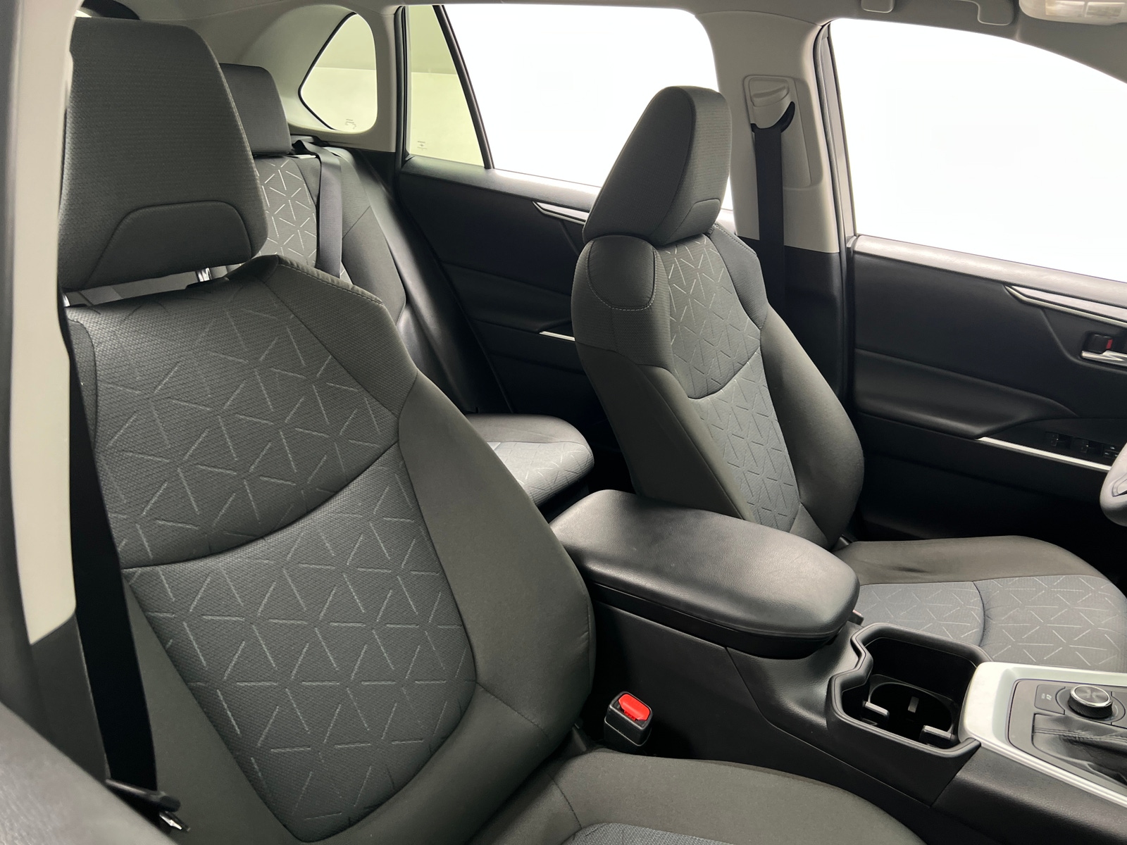 Thumbnail: 2022 Toyota RAV4 - 2