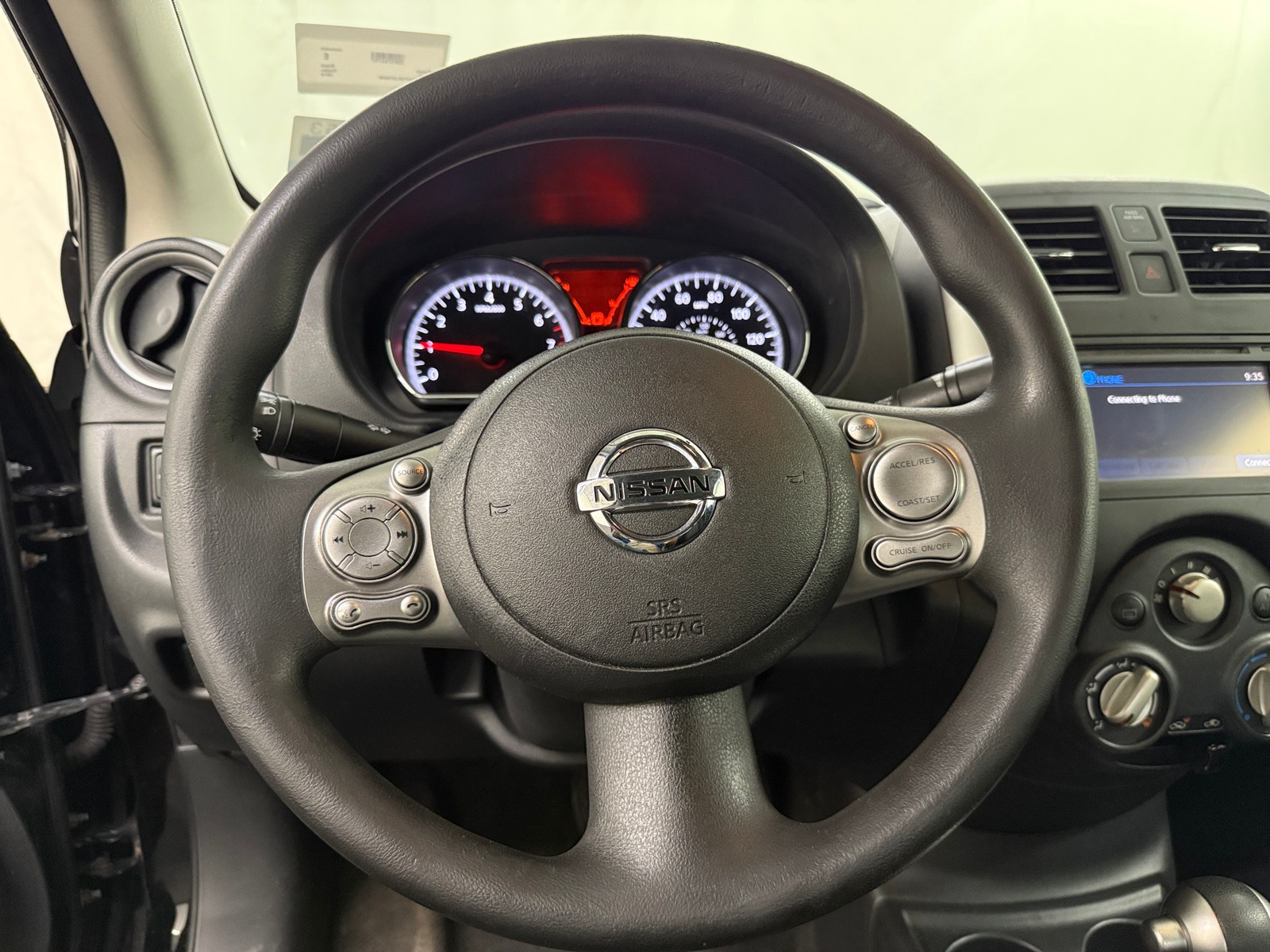 Thumbnail: 2014 Nissan Versa - 5