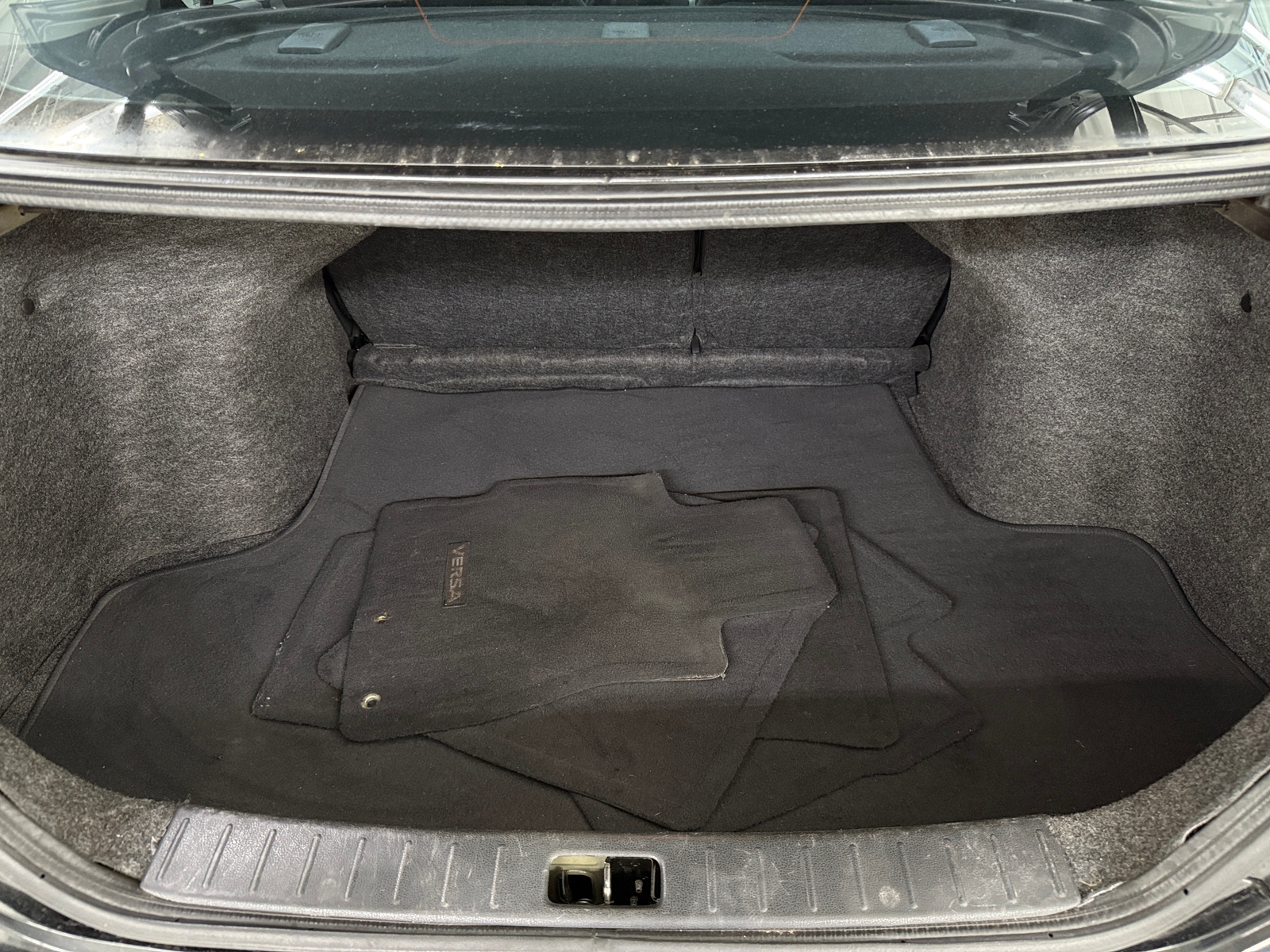 Thumbnail: 2014 Nissan Versa - 7