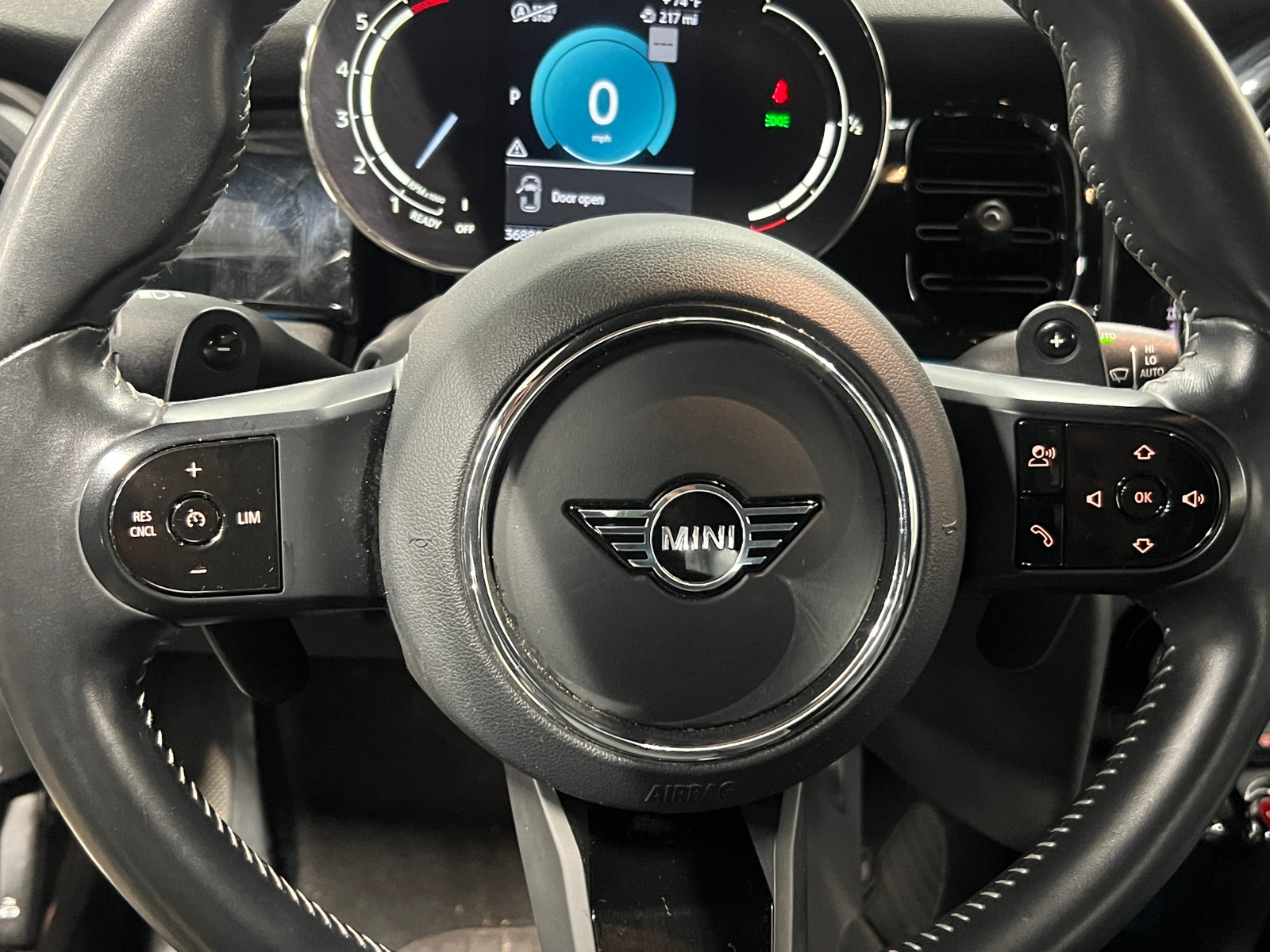 Thumbnail: 2024 MINI Cooper Convertible - 4