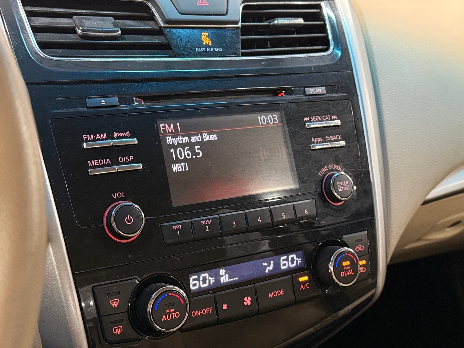 Thumbnail: 2015 Nissan Altima - 4