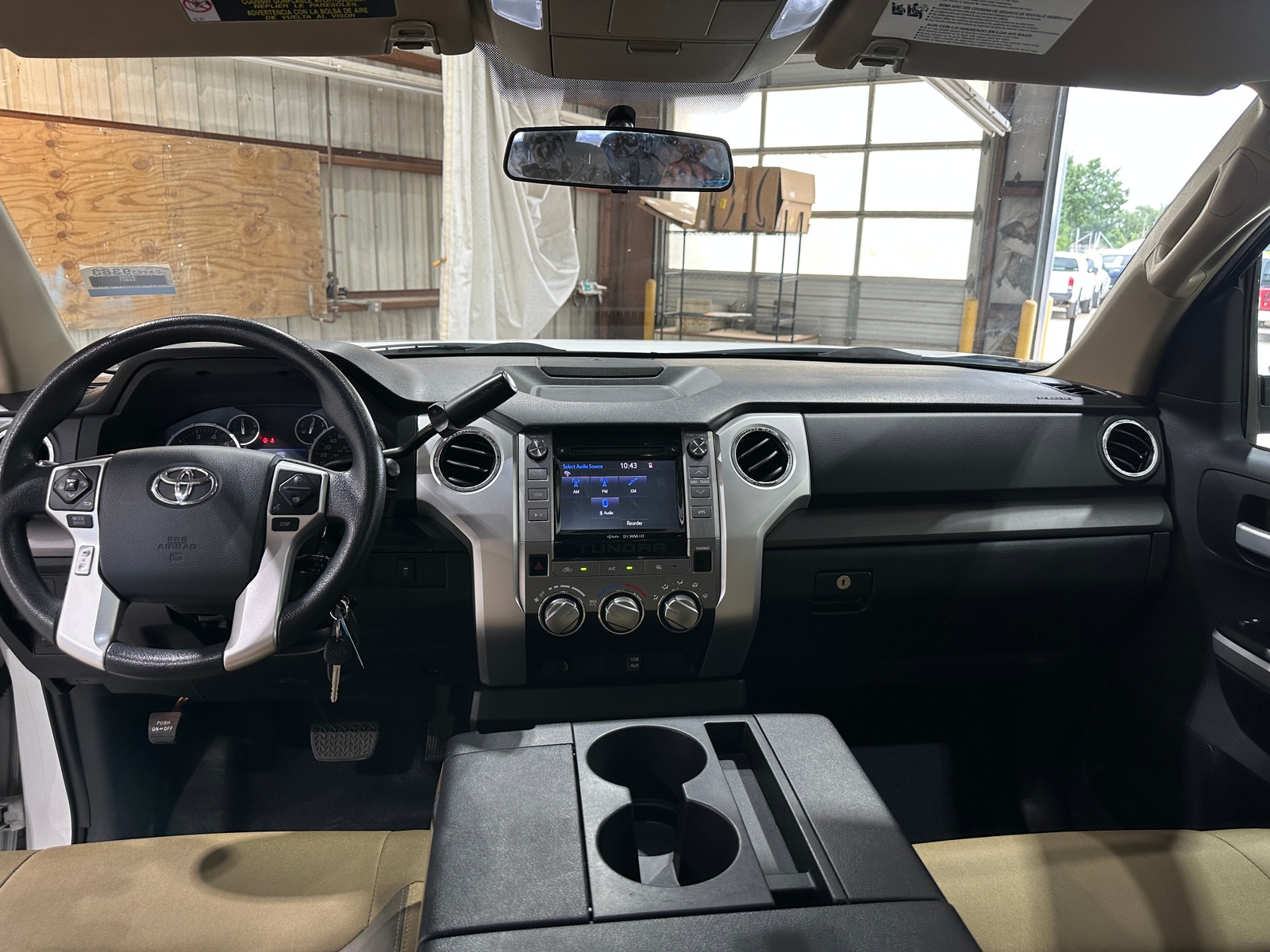Thumbnail: 2015 Toyota Tundra - 3