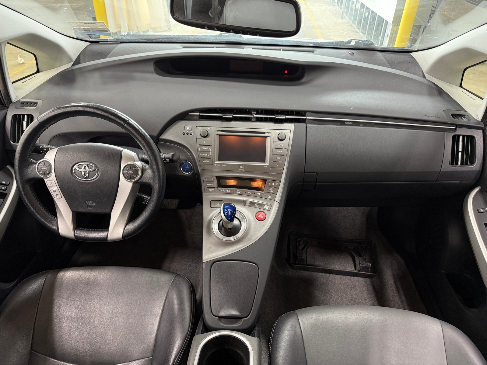 Thumbnail: 2015 Toyota Prius - 2