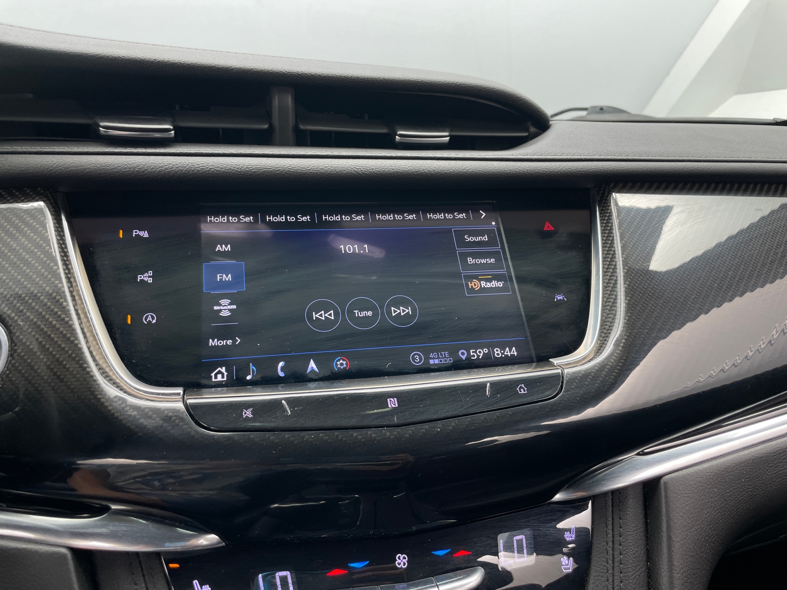 Thumbnail: 2020 Cadillac XT6 - 3