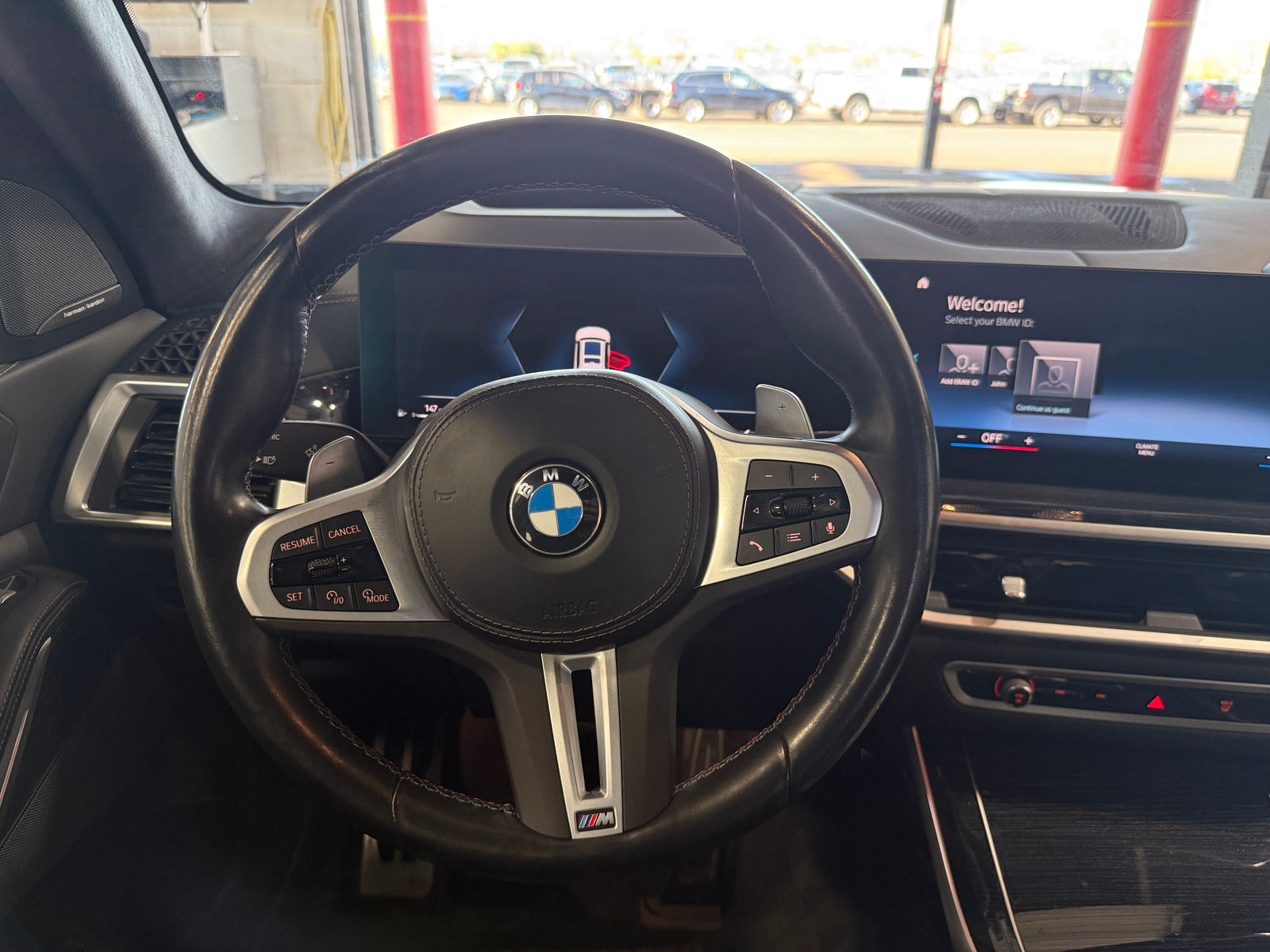 Thumbnail: 2023 BMW X7 - 4