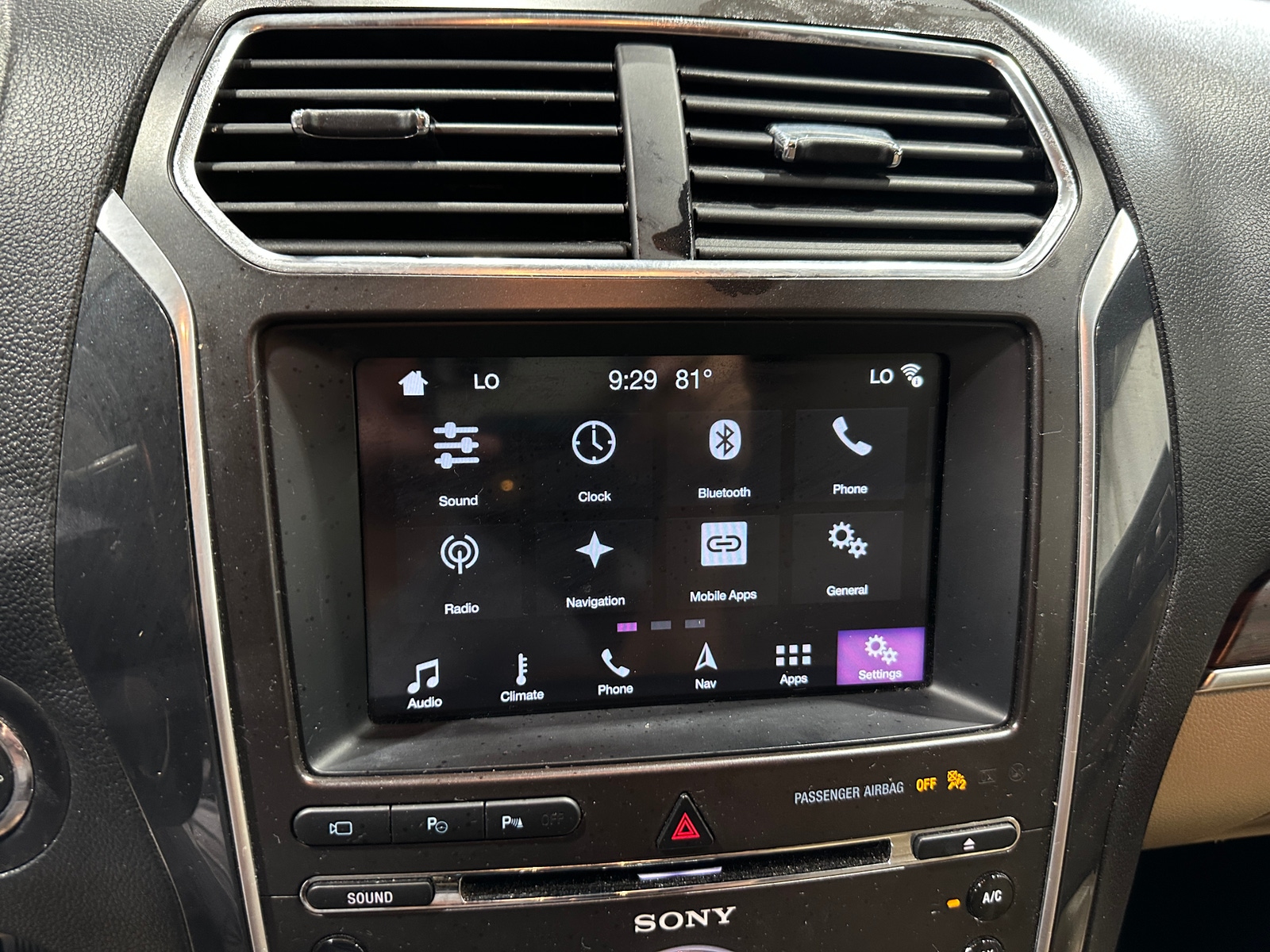 Thumbnail: 2017 Ford Explorer - 3