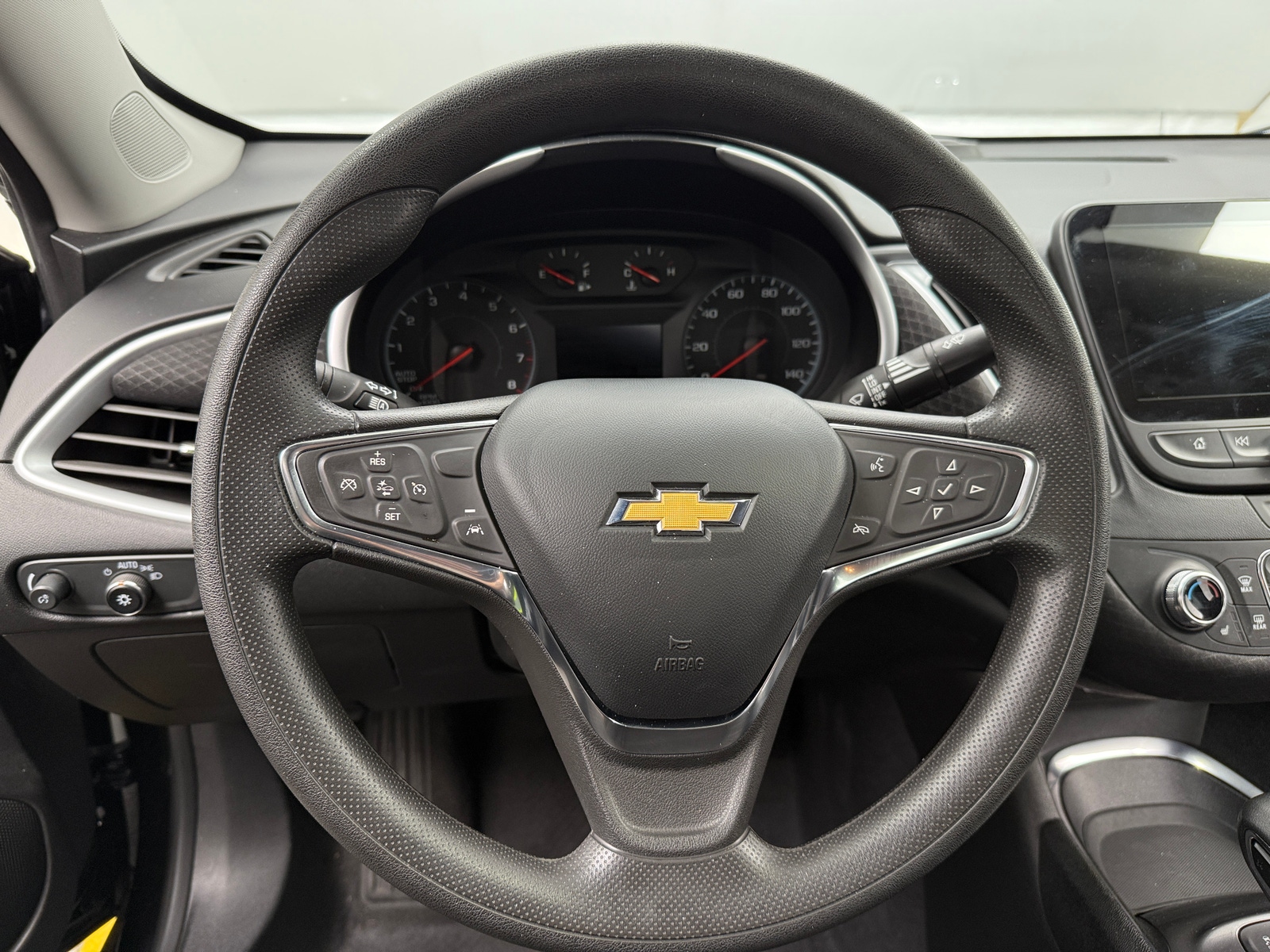 Thumbnail: 2023 Chevrolet Malibu - 5