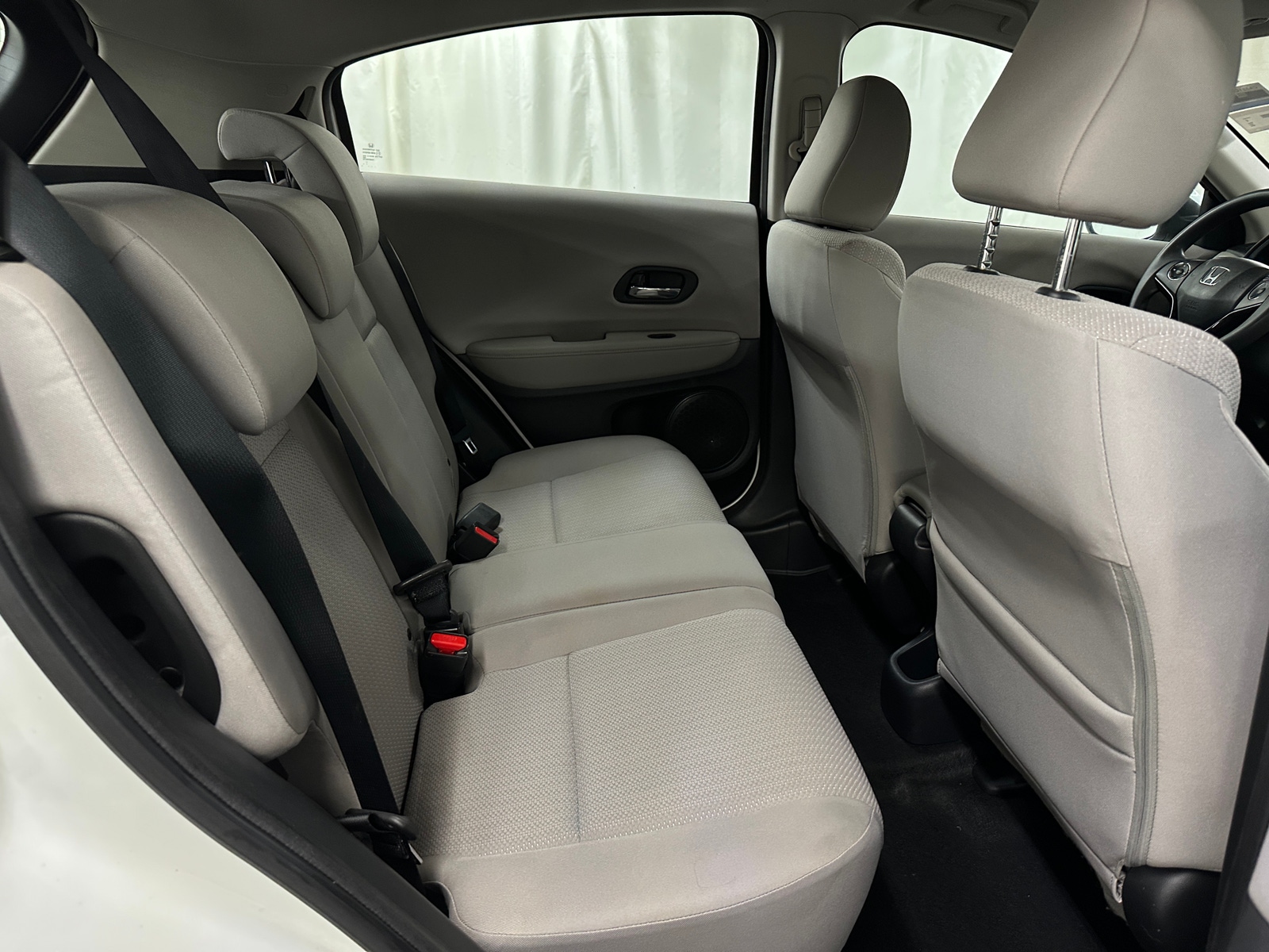 Thumbnail: 2016 Honda HR-V - 6
