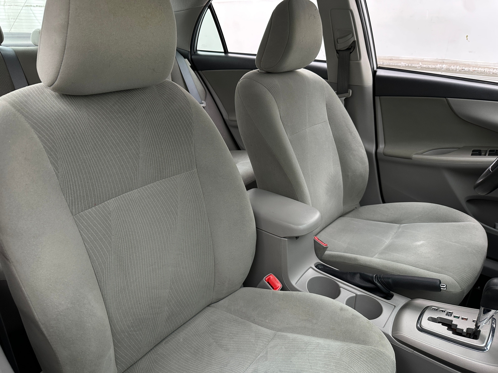 Thumbnail: 2013 Toyota Corolla - 2