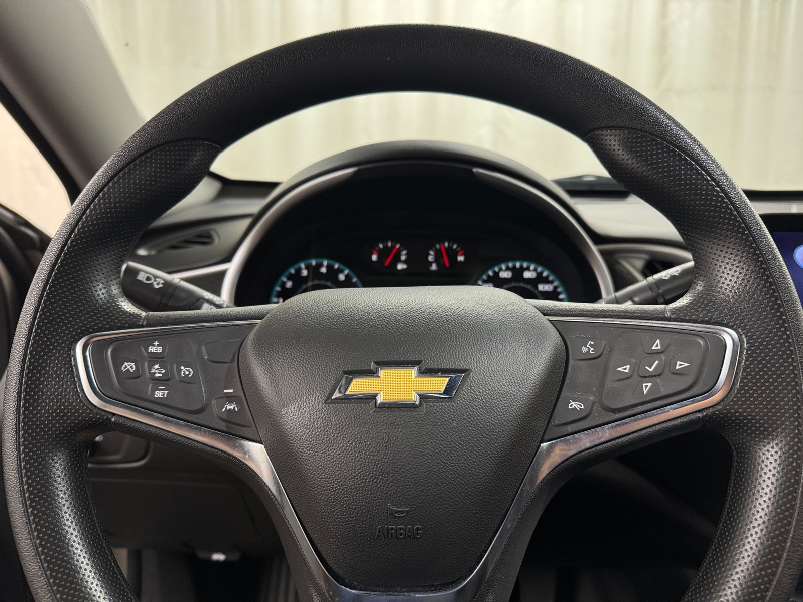 Thumbnail: 2024 Chevrolet Malibu - 5