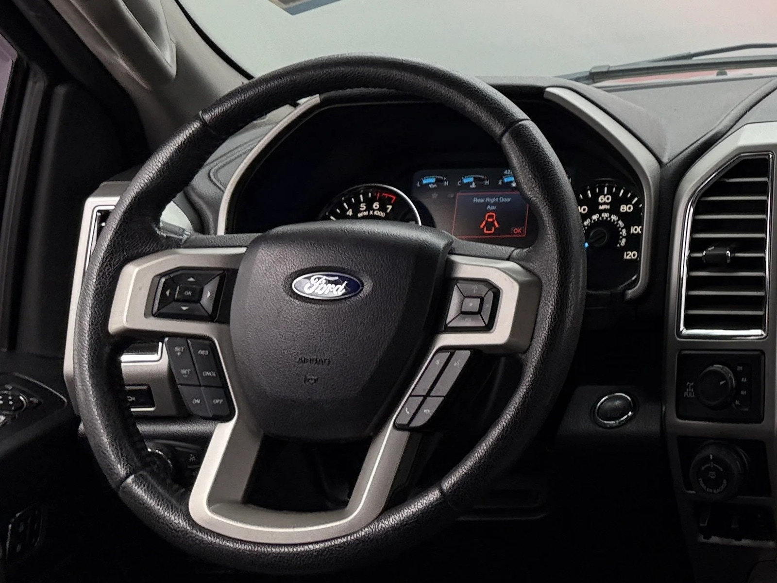 Thumbnail: 2016 Ford Econoline - 4