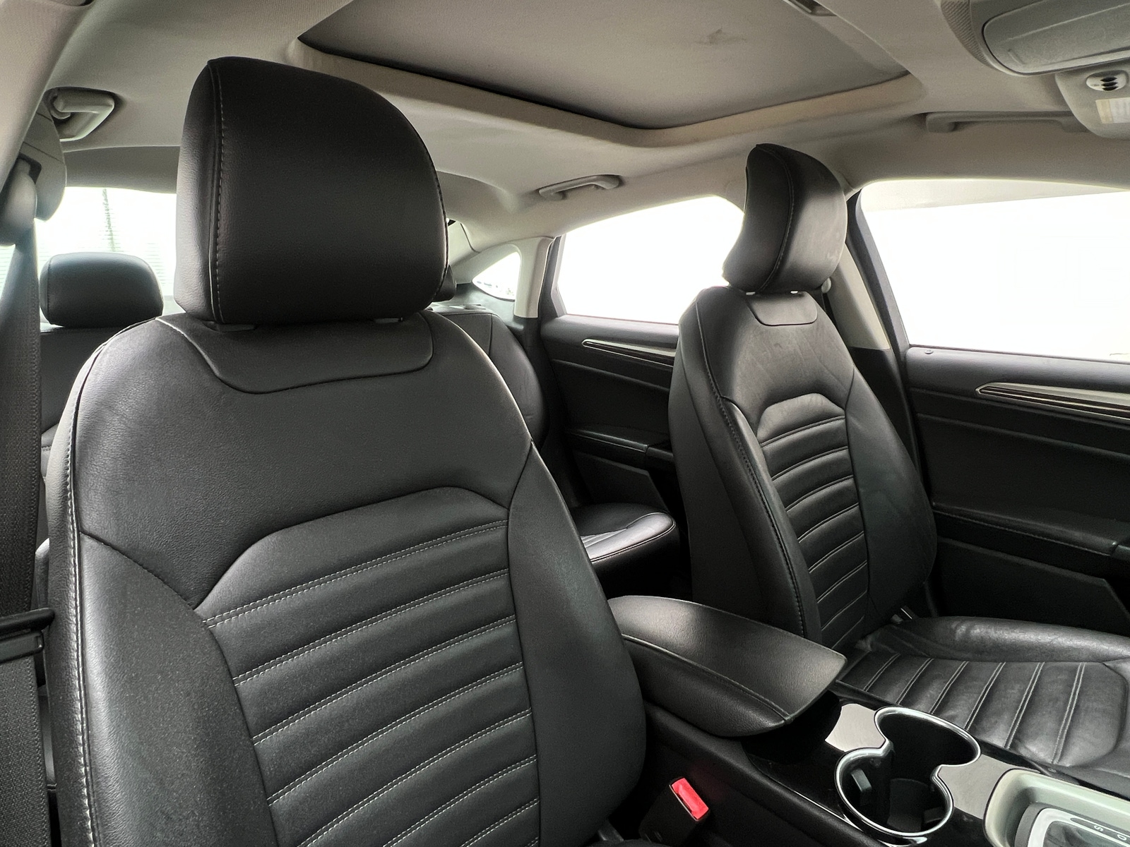 Thumbnail: 2016 Ford Fusion - 2