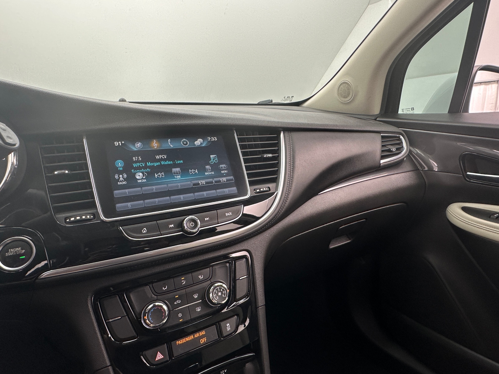 Thumbnail: 2019 Buick Encore - 3