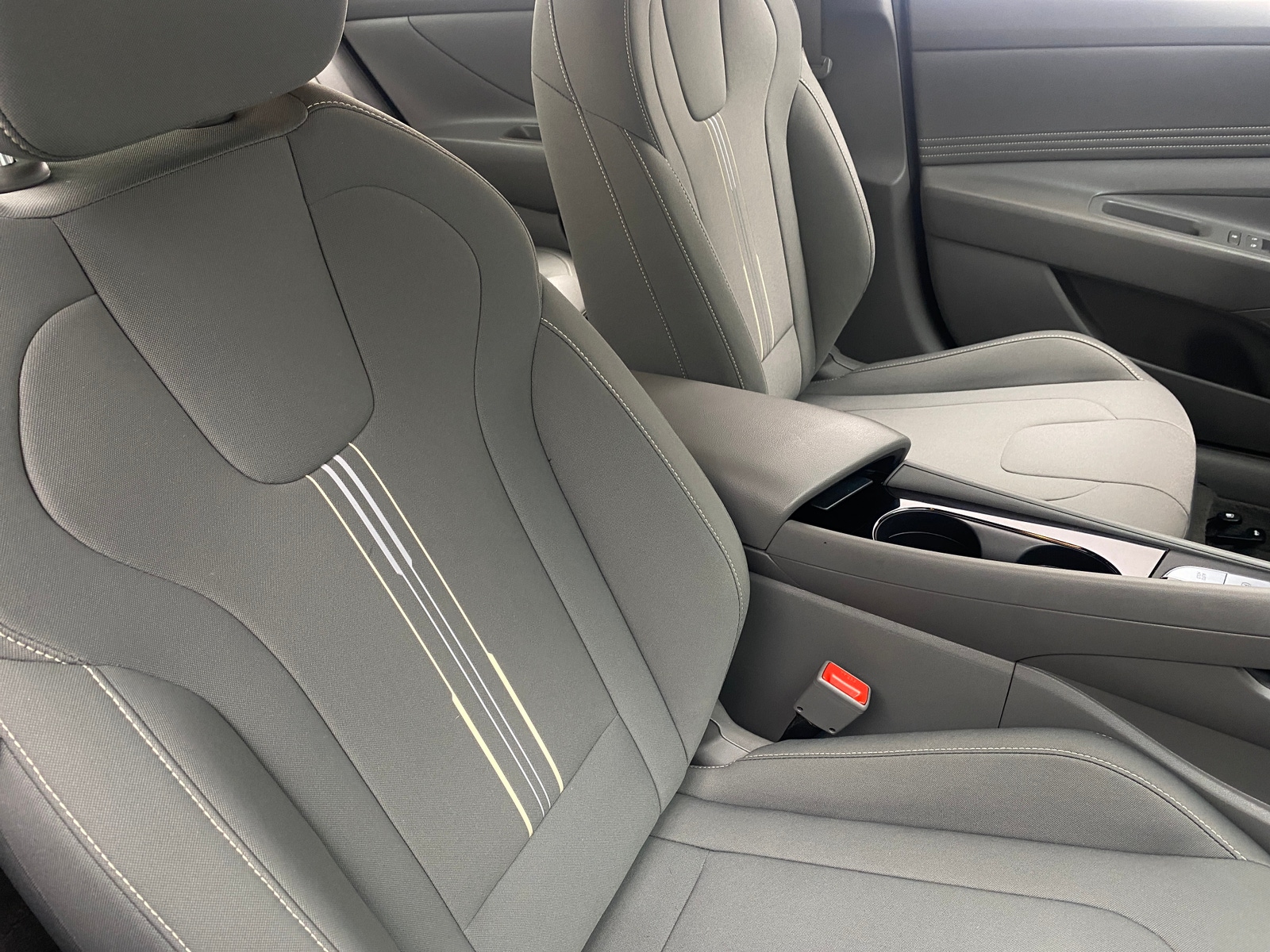 Thumbnail: 2023 Hyundai Elantra - 2