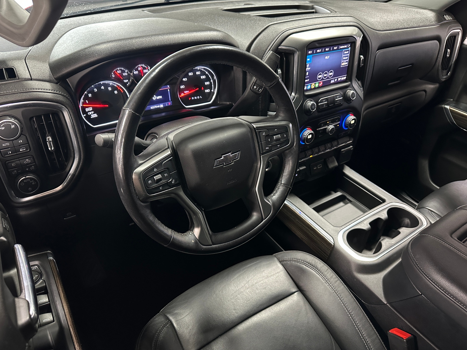 Thumbnail: 2019 Chevrolet Silverado 1500 - 3