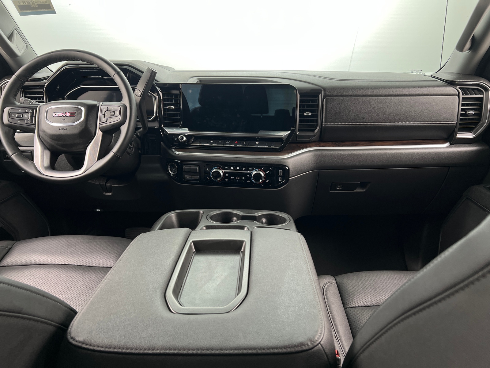 Thumbnail: 2025 GMC Sierra 1500 - 2