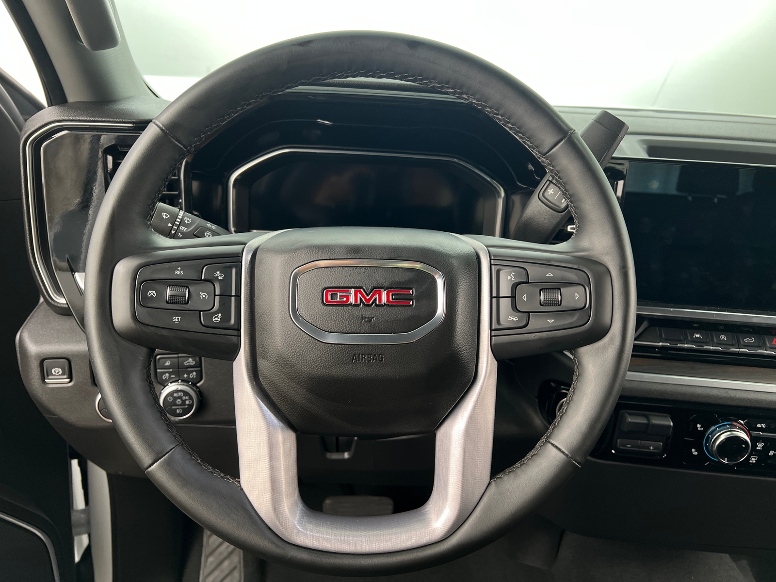 Thumbnail: 2025 GMC Sierra 1500 - 4