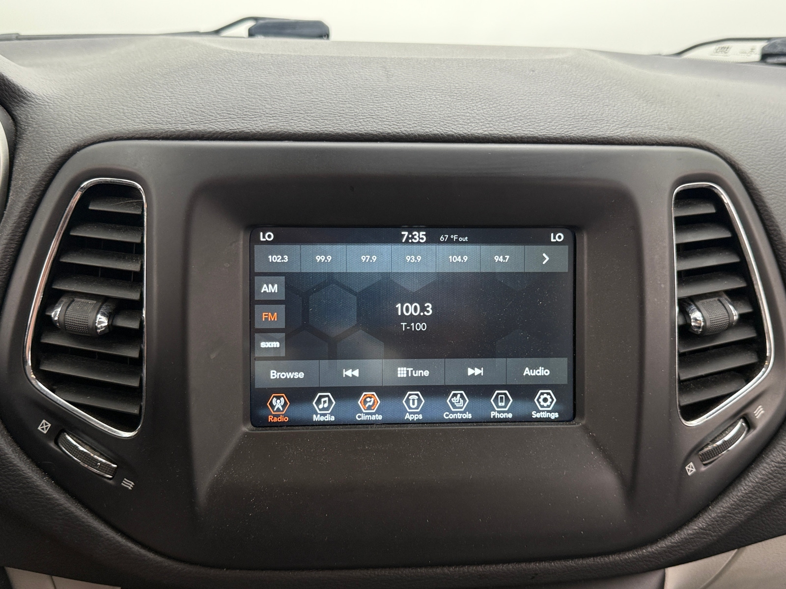 Thumbnail: 2018 Jeep Compass - 4
