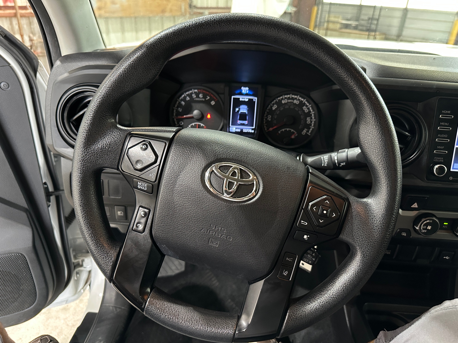 Thumbnail: 2022 Toyota Tacoma - 5